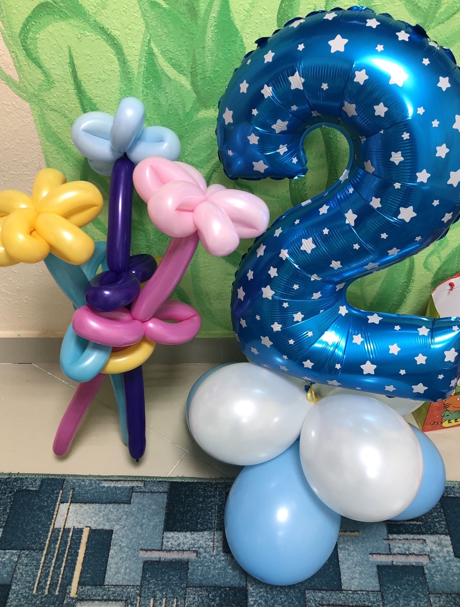 Фотография покупателя товара Букет из шаров «Цифра 2», фольга, латекс, набор 9 шт., цвет голубой, виды МИКС - Фото 7