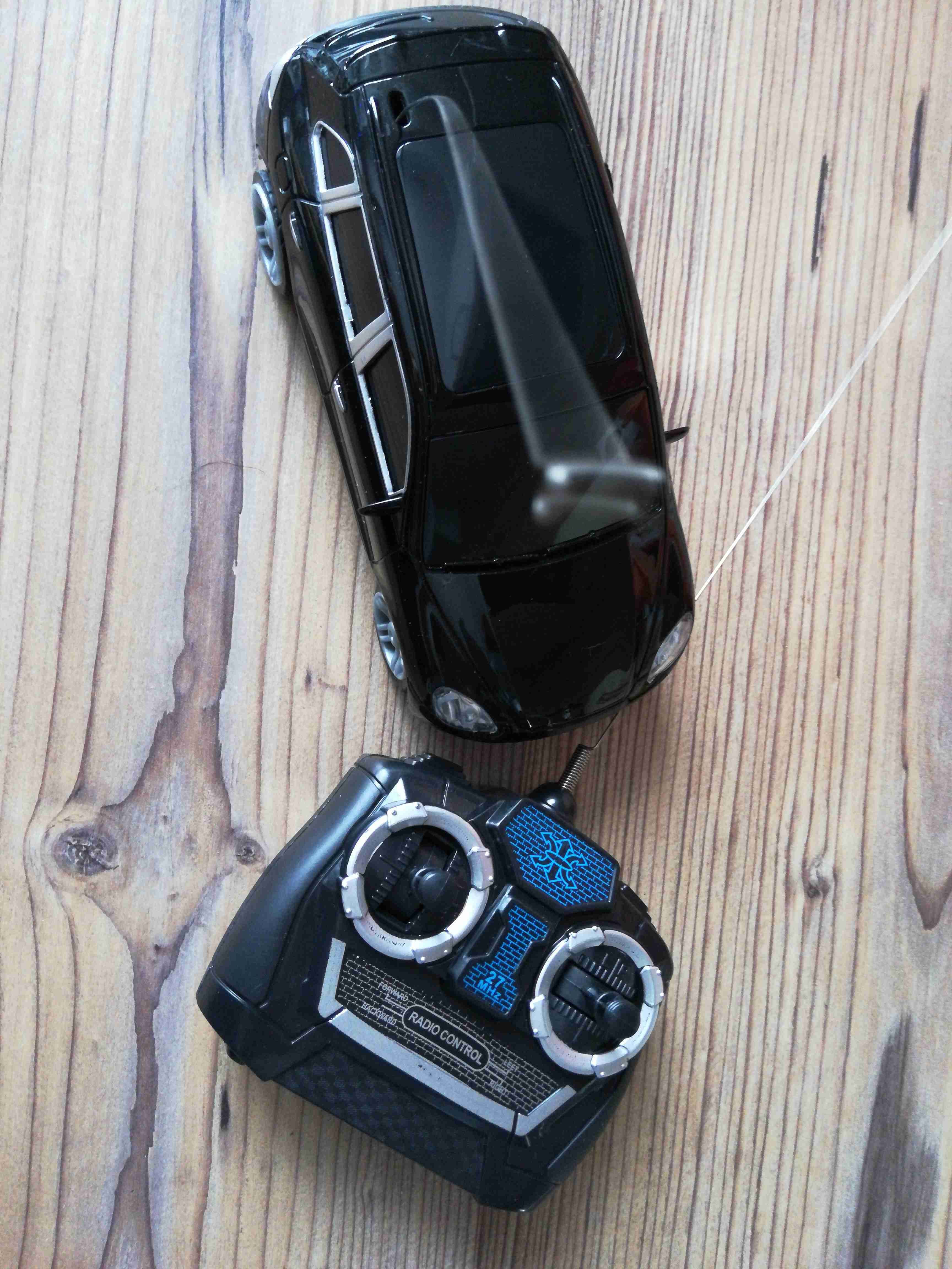 Фотография покупателя товара Машина на радиоуправлении, работает от батареек, цвет чёрный - Фото 1