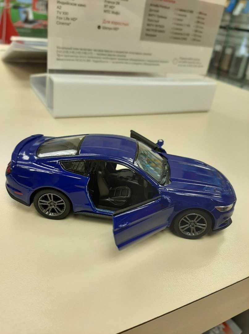 Фотография покупателя товара Машина металлическая Ford Mustang GT, 1:38, открываются двери, инерция, цвет синий - Фото 1