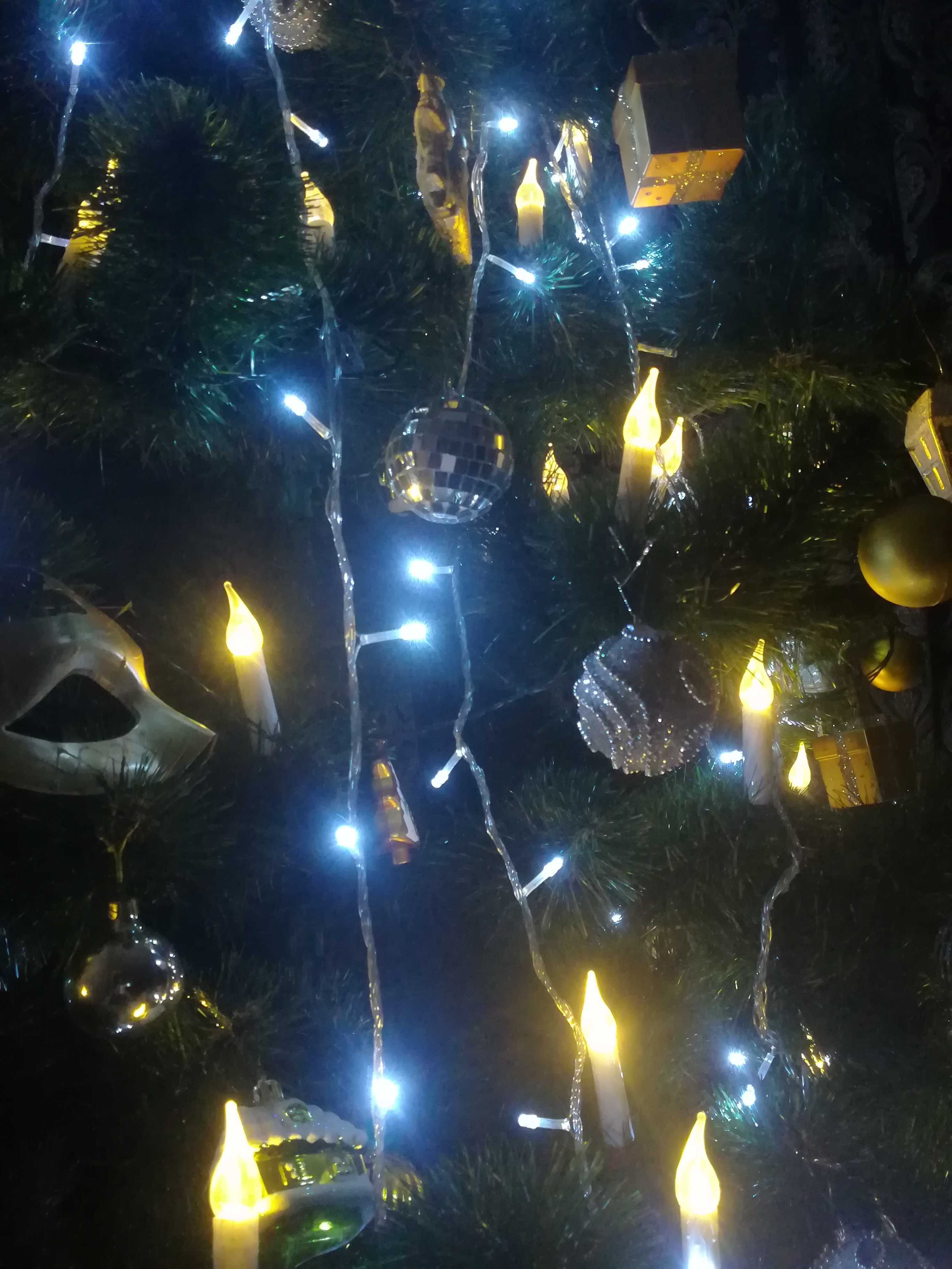Фотография покупателя товара Гирлянда «Нить» 4 м с насадками «Свечи на прищепке», IP20, тёмная нить, 20 LED, свечение тёплое белое, 220 В - Фото 69