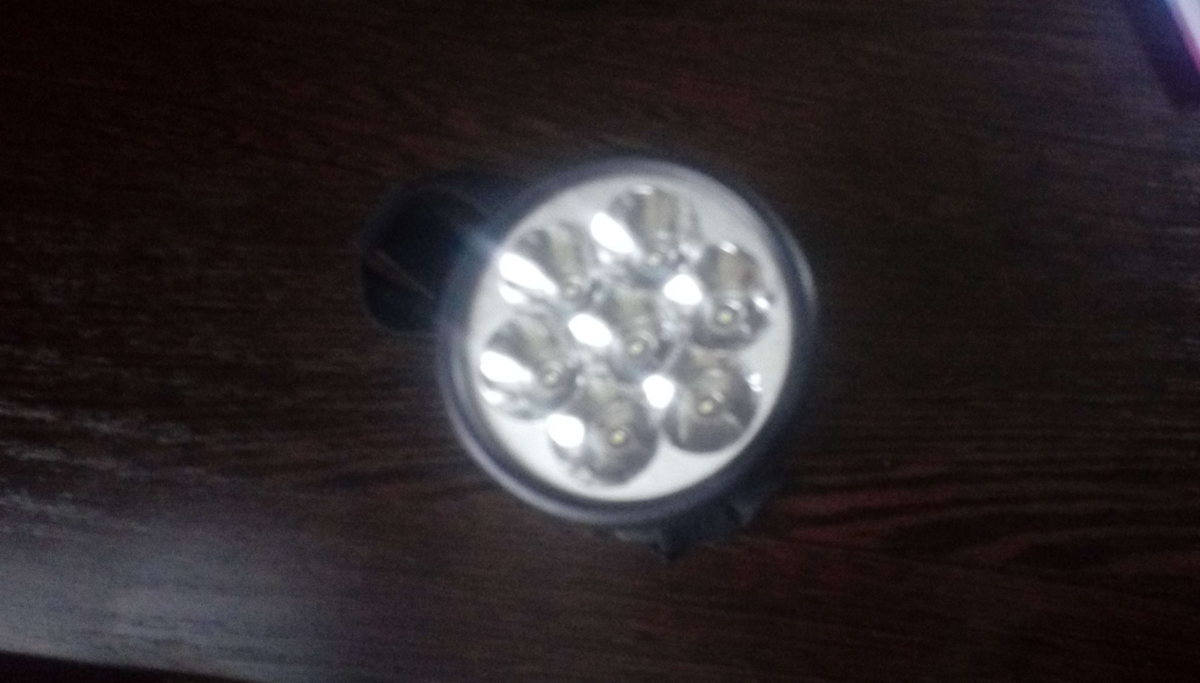 Фотография покупателя товара Фонарь налобный "Мастер К.", 7 LED, 1 режим, 7.5 х 6.3 см, 3 АА