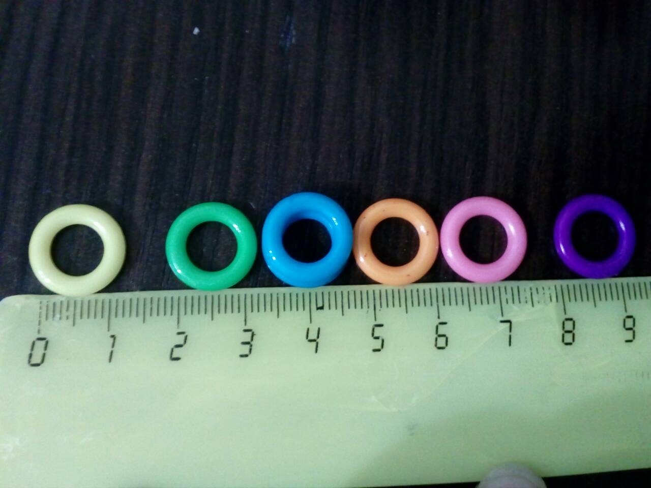 Фотография покупателя товара Бусины для творчества пластик "Колечки" цветные набор 50 шт 1,3 см