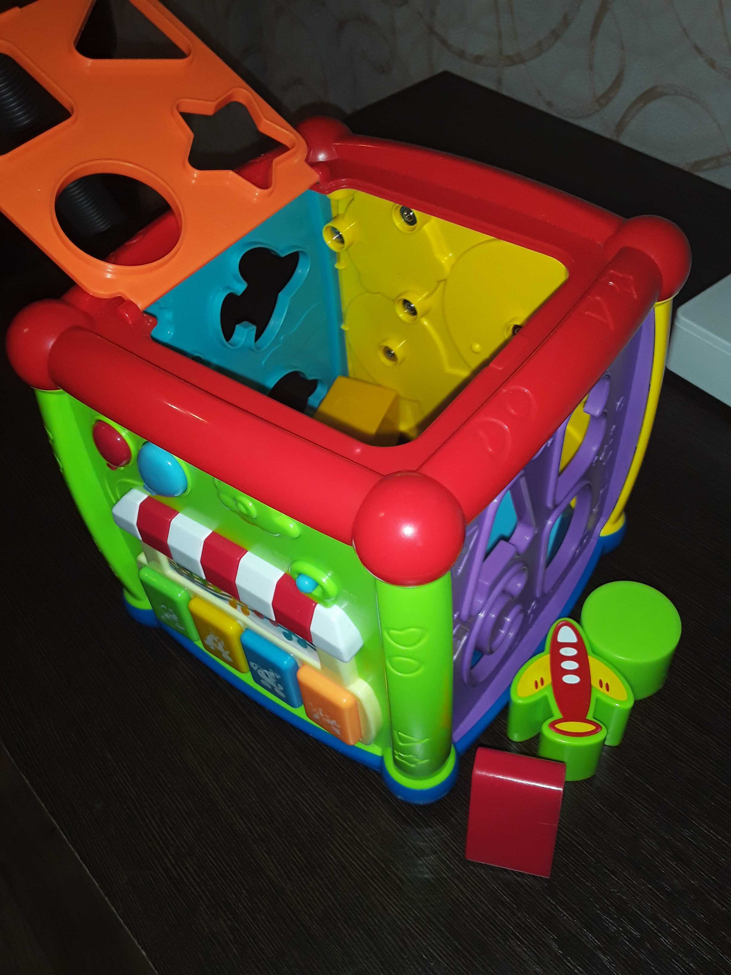 Фотография покупателя товара Развивающая игрушка «Умный кубик», световые и звуковые эффекты - Фото 5