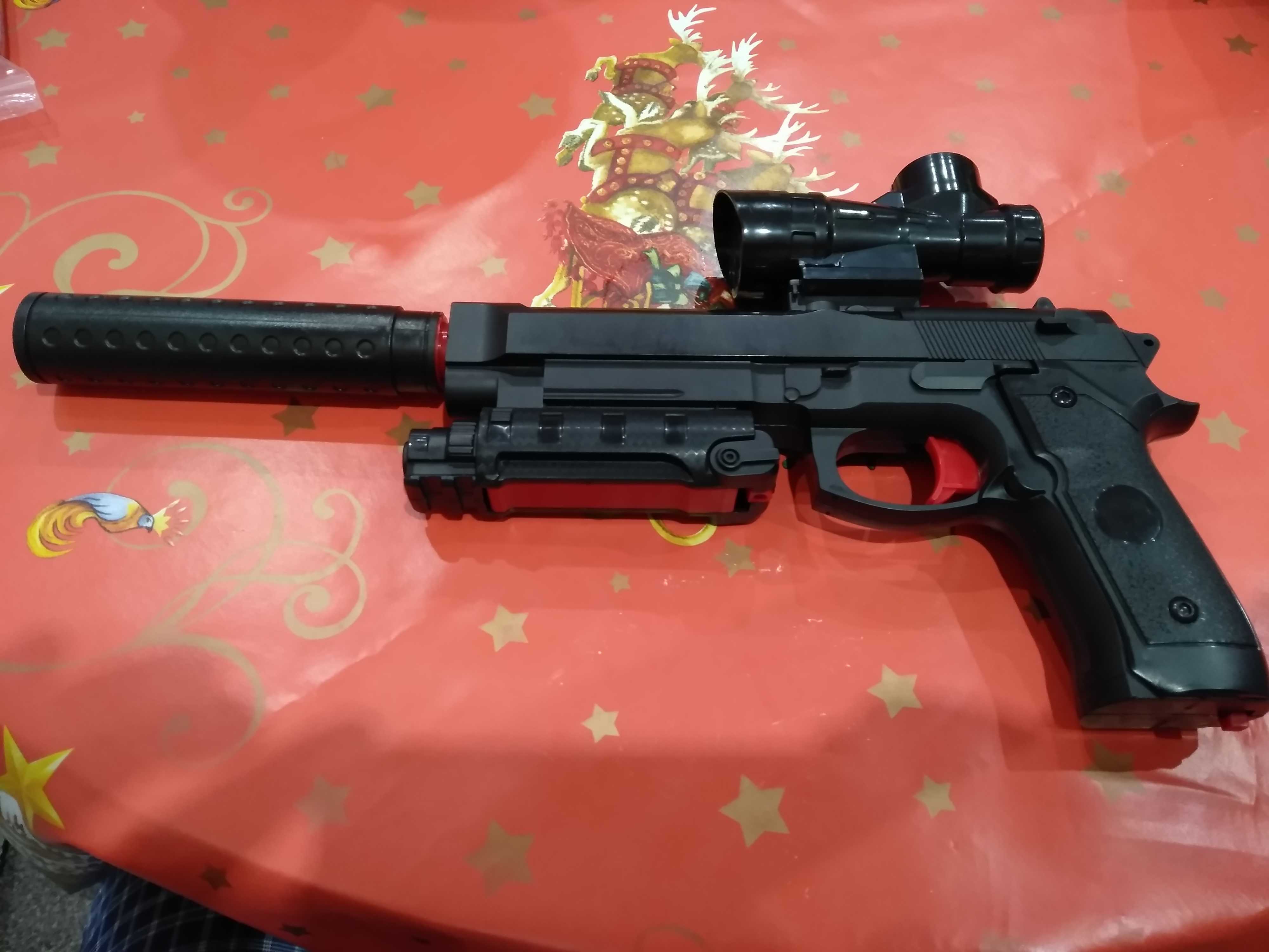 Фотография покупателя товара Скорострельный автоматический пистолет М92, стреляет гелевыми пулями, работает от аккумулятора - Фото 5