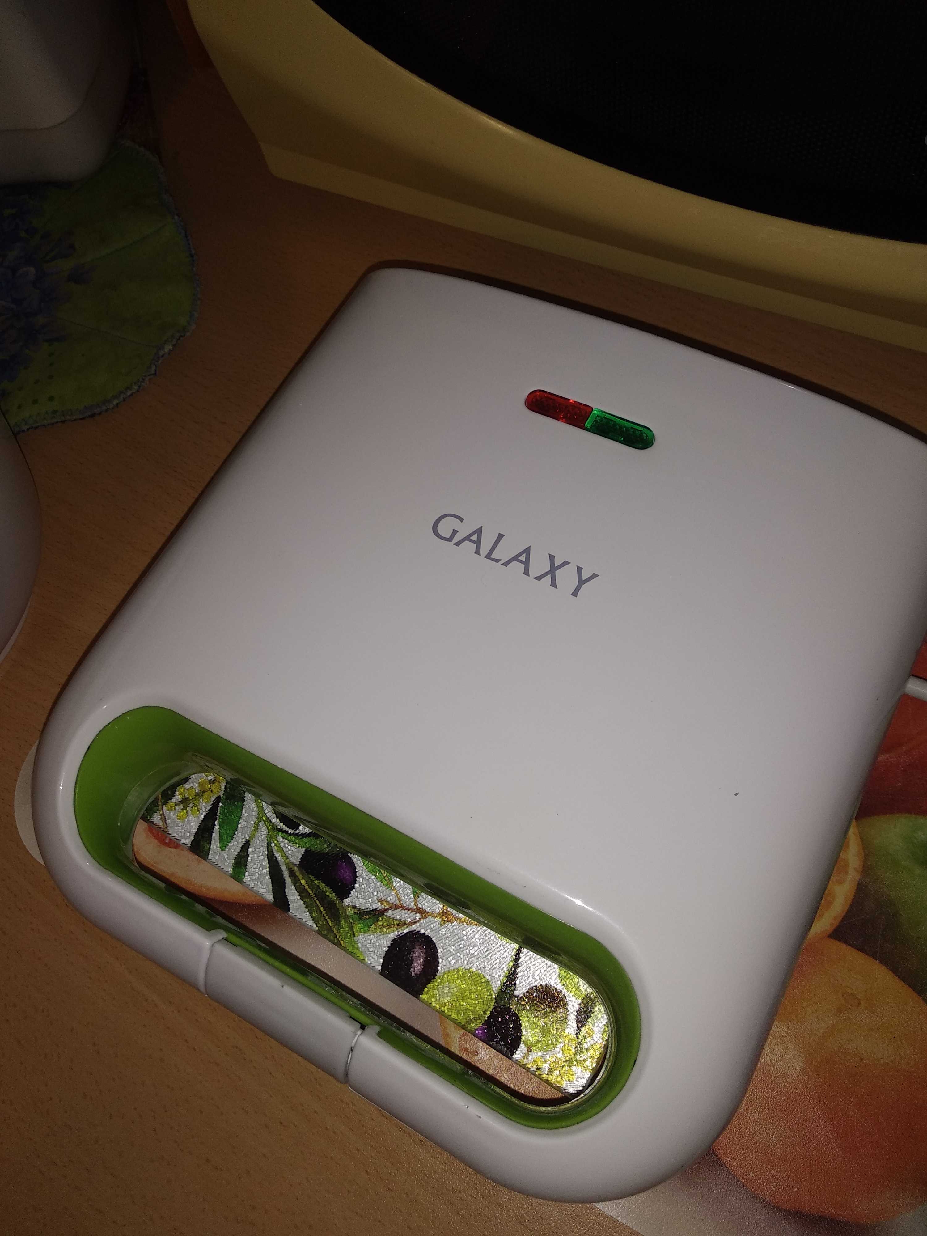 Фотография покупателя товара Электровафельница Galaxy GL 2963, 800 Вт, венские вафли, антипригарное покрытие, белая