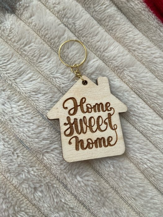 Фотография покупателя товара Брелок деревянный оберег "Home sweet home" 5 х 5 см - Фото 2