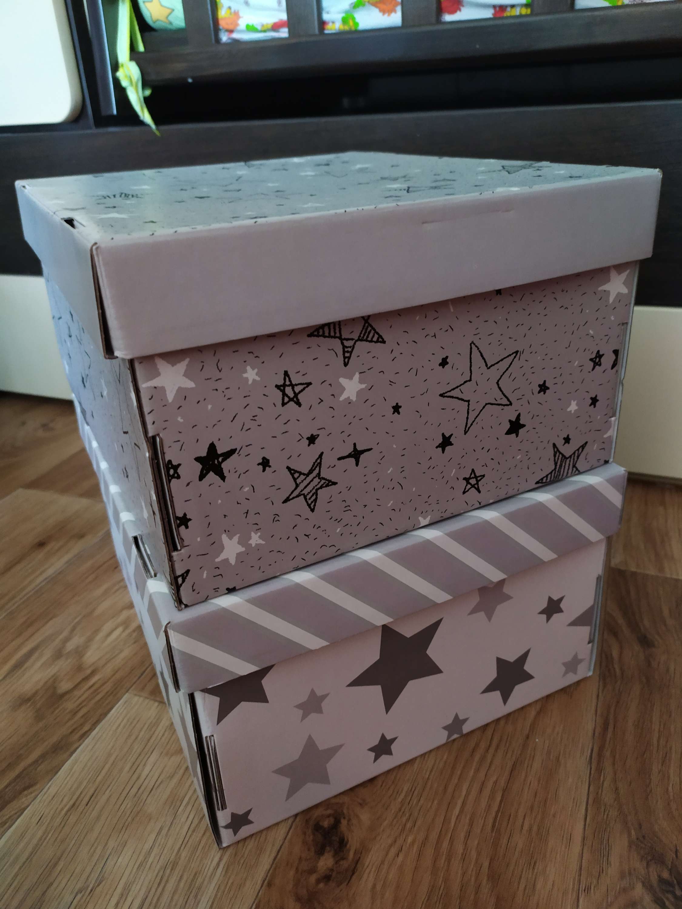 Фотография покупателя товара Коробка подарочная складная, упаковка, «Звёздные радости», 31,2 х 25,6 х 16,1 см - Фото 9