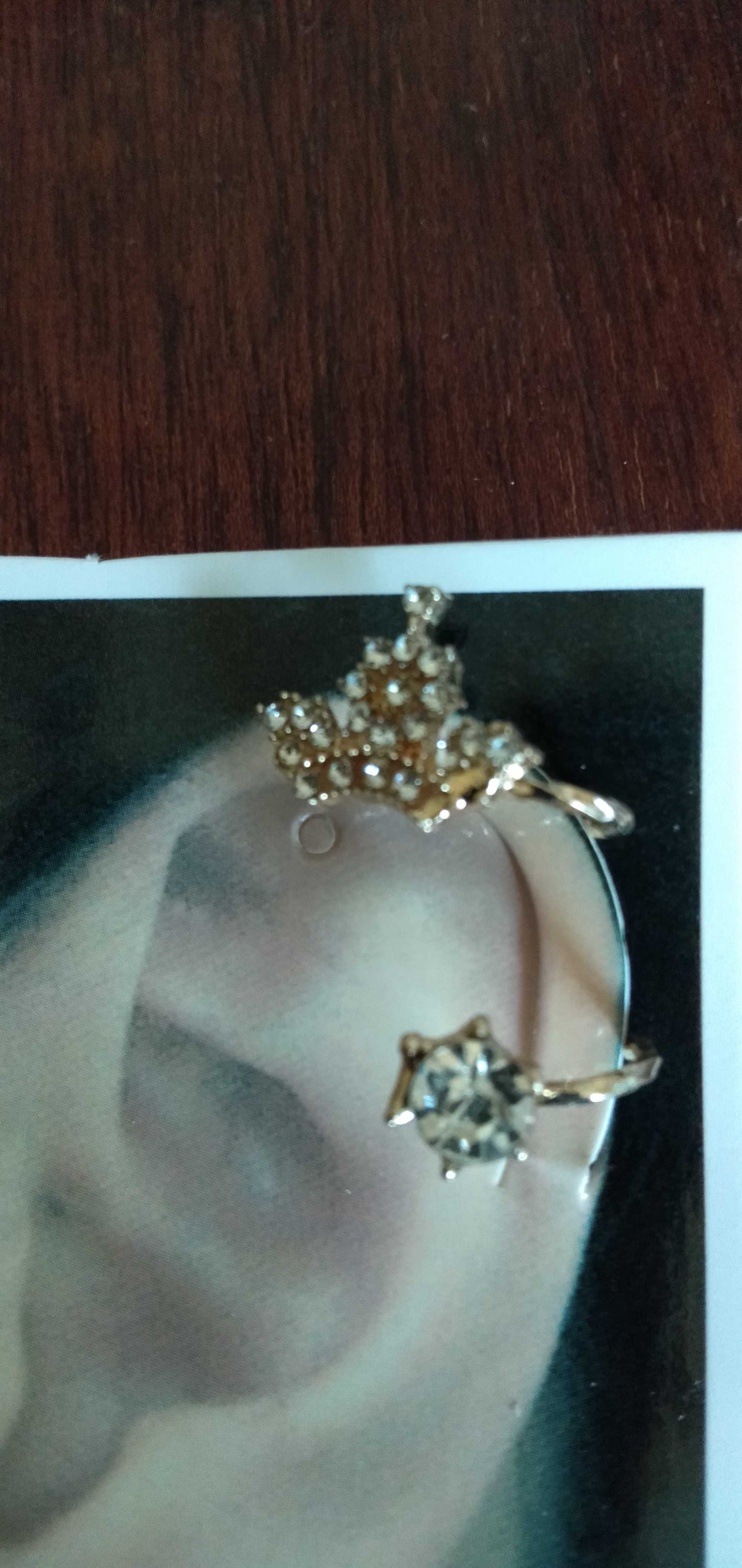 Фотография покупателя товара Серьга «Кафф» корона с кристаллом, малая, цвет МИКС - Фото 1