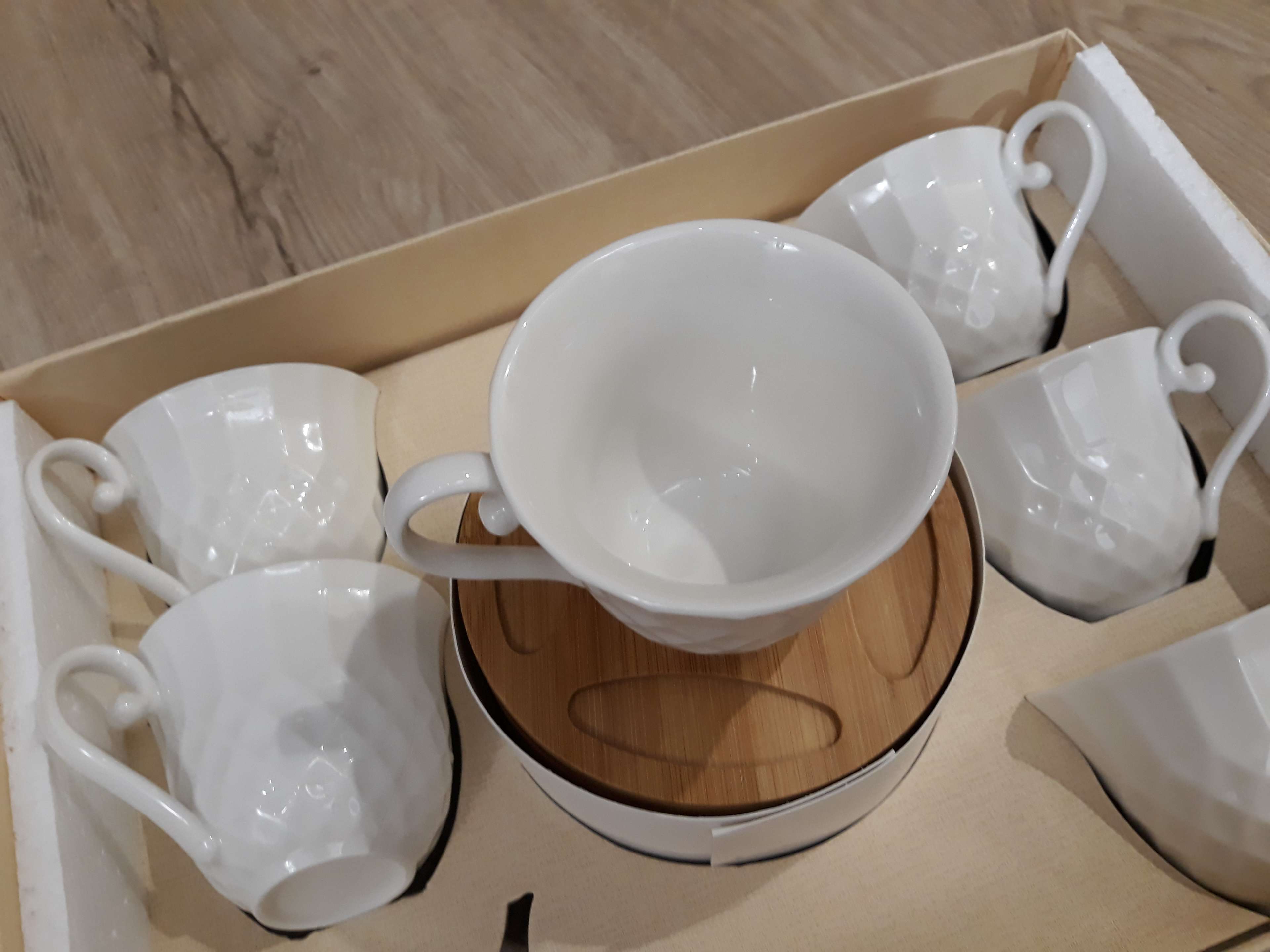 Фотография покупателя товара Набор чайный "Эстет", 12 предметов: 6 чашек 160 мл, 6 деревянных блюдец - Фото 2