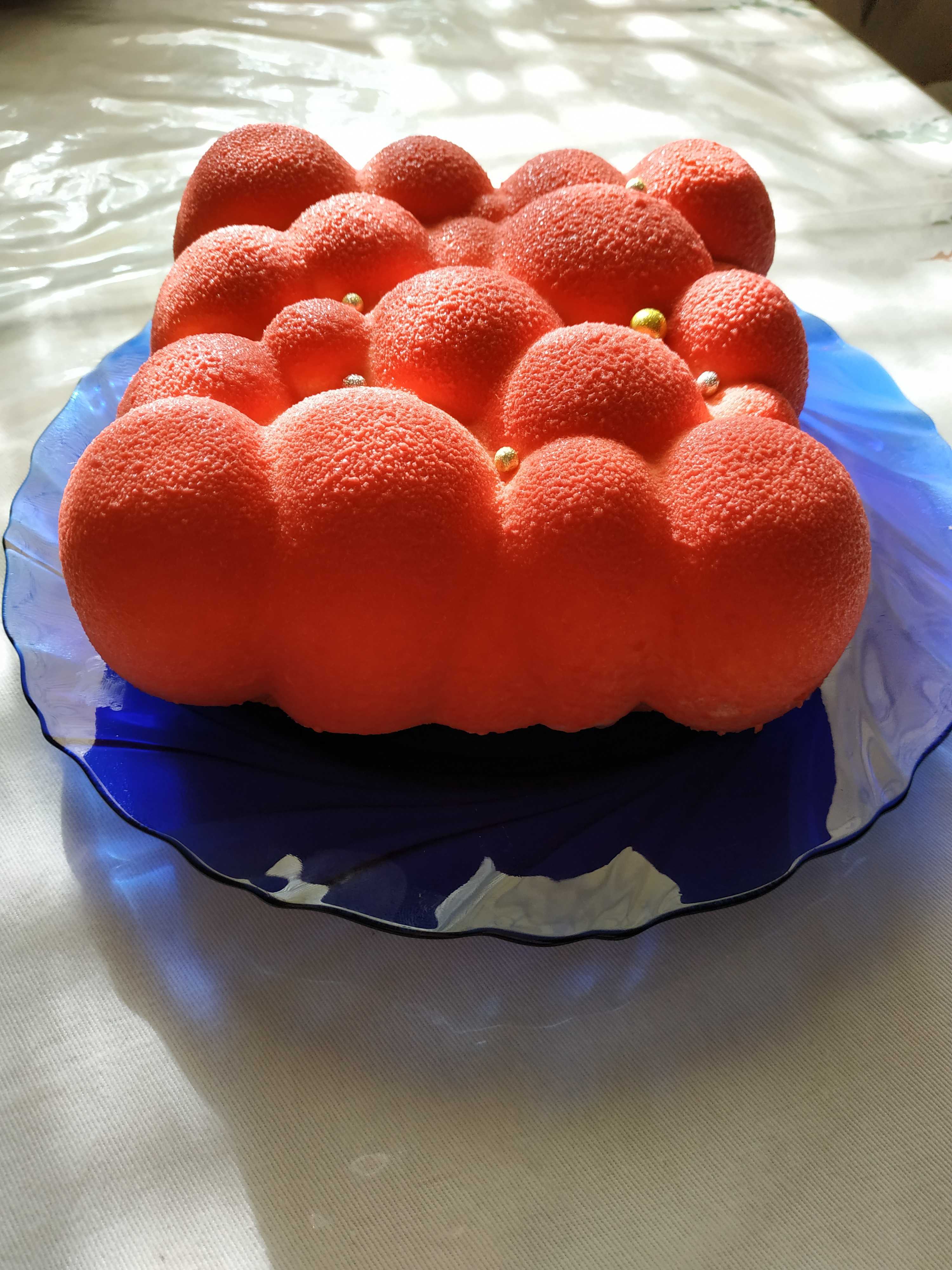 Фотография покупателя товара Форма для муссовых десертов и выпечки Доляна «Воздушные пузыри», 19×19×5,5 см, цвет белый - Фото 8