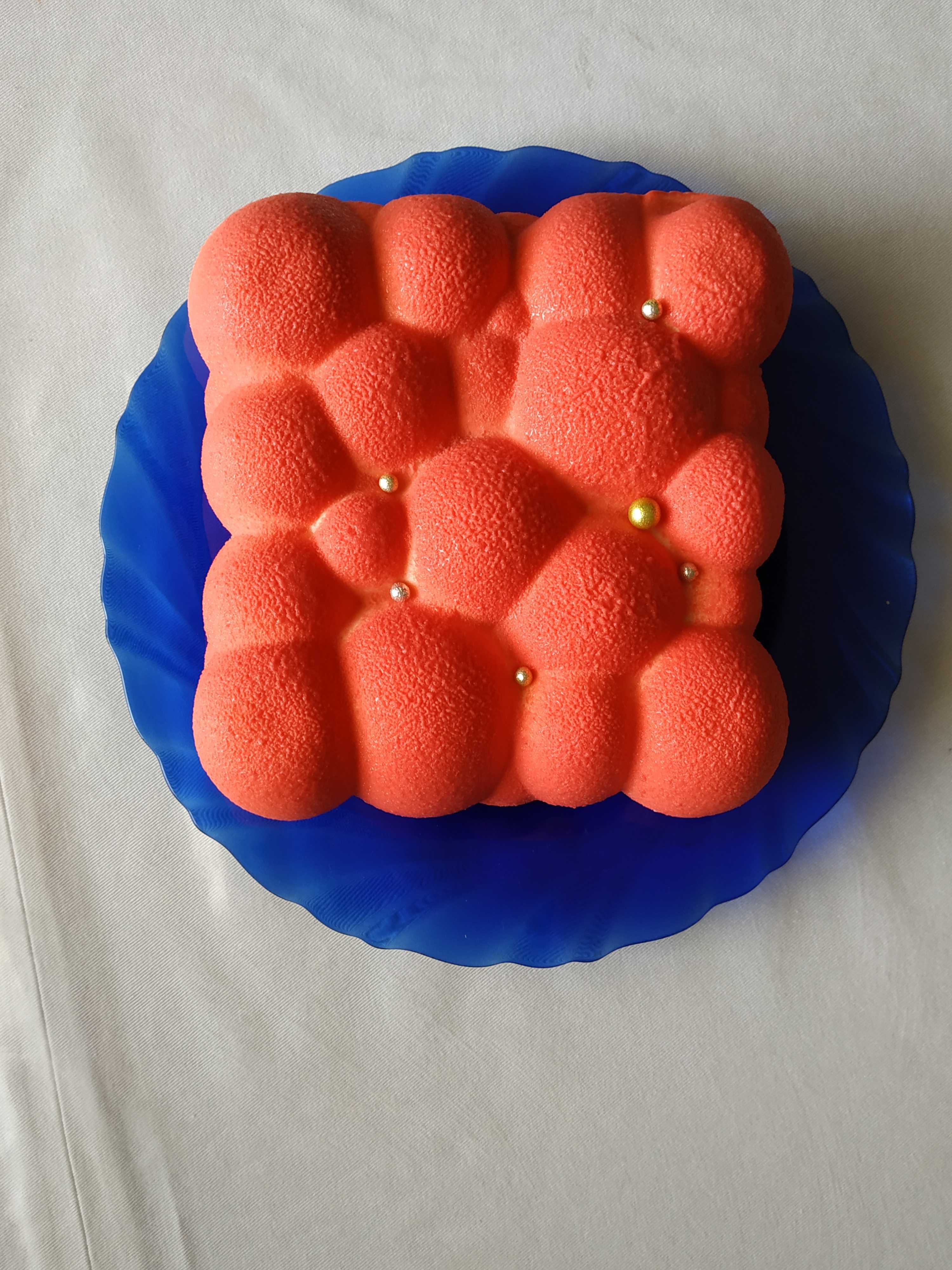 Фотография покупателя товара Форма для муссовых десертов и выпечки Доляна «Воздушные пузыри», 19×19×5,5 см, цвет белый - Фото 9