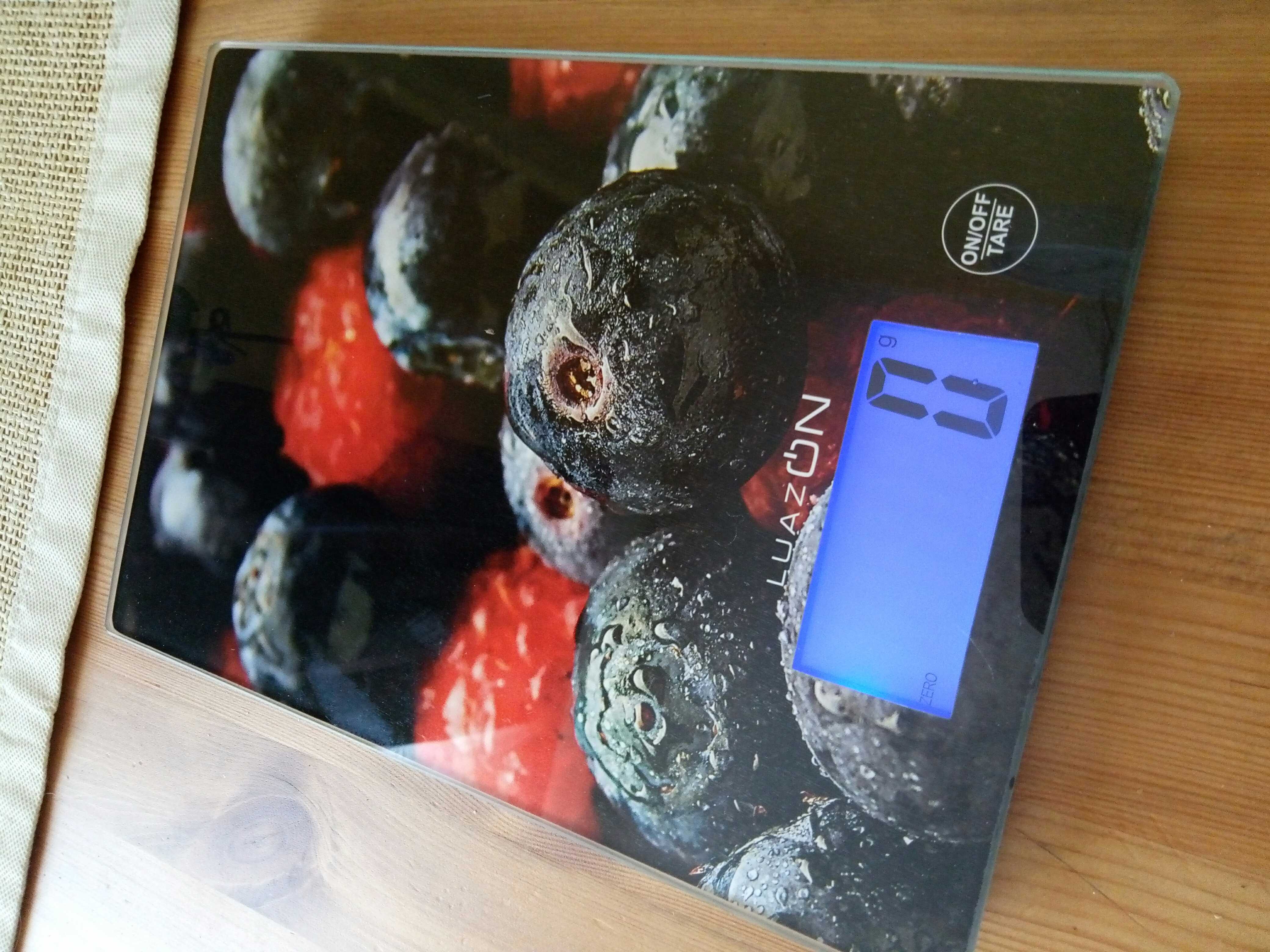Фотография покупателя товара Весы кухонные Luazon LVK-705, электронные, до 7 кг, подсветка, рисунок "Лесные ягоды" - Фото 1