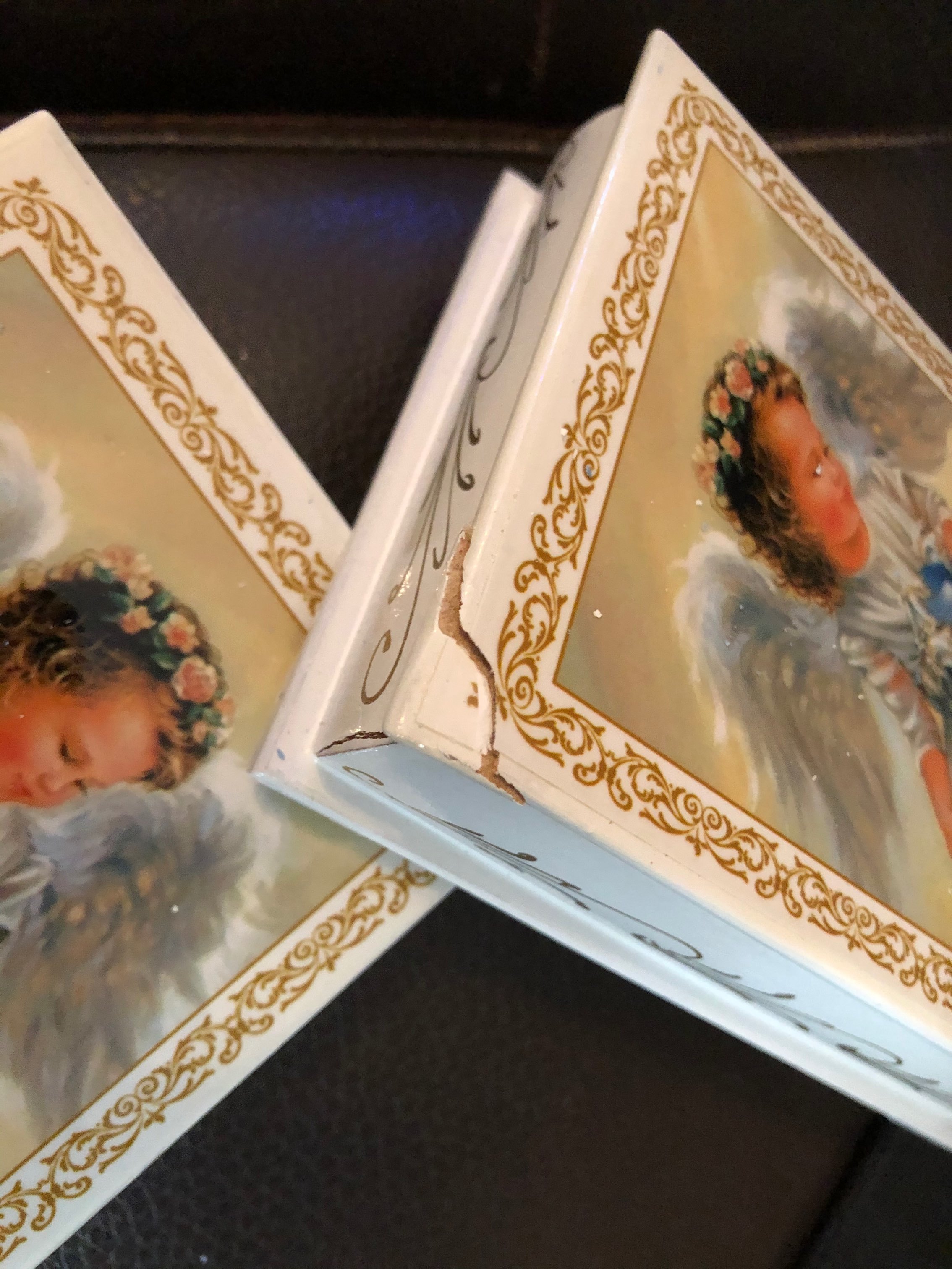 Фотография покупателя товара Шкатулка «Ангел с птицей», белая, 10×14 см, лаковая миниатюра - Фото 4