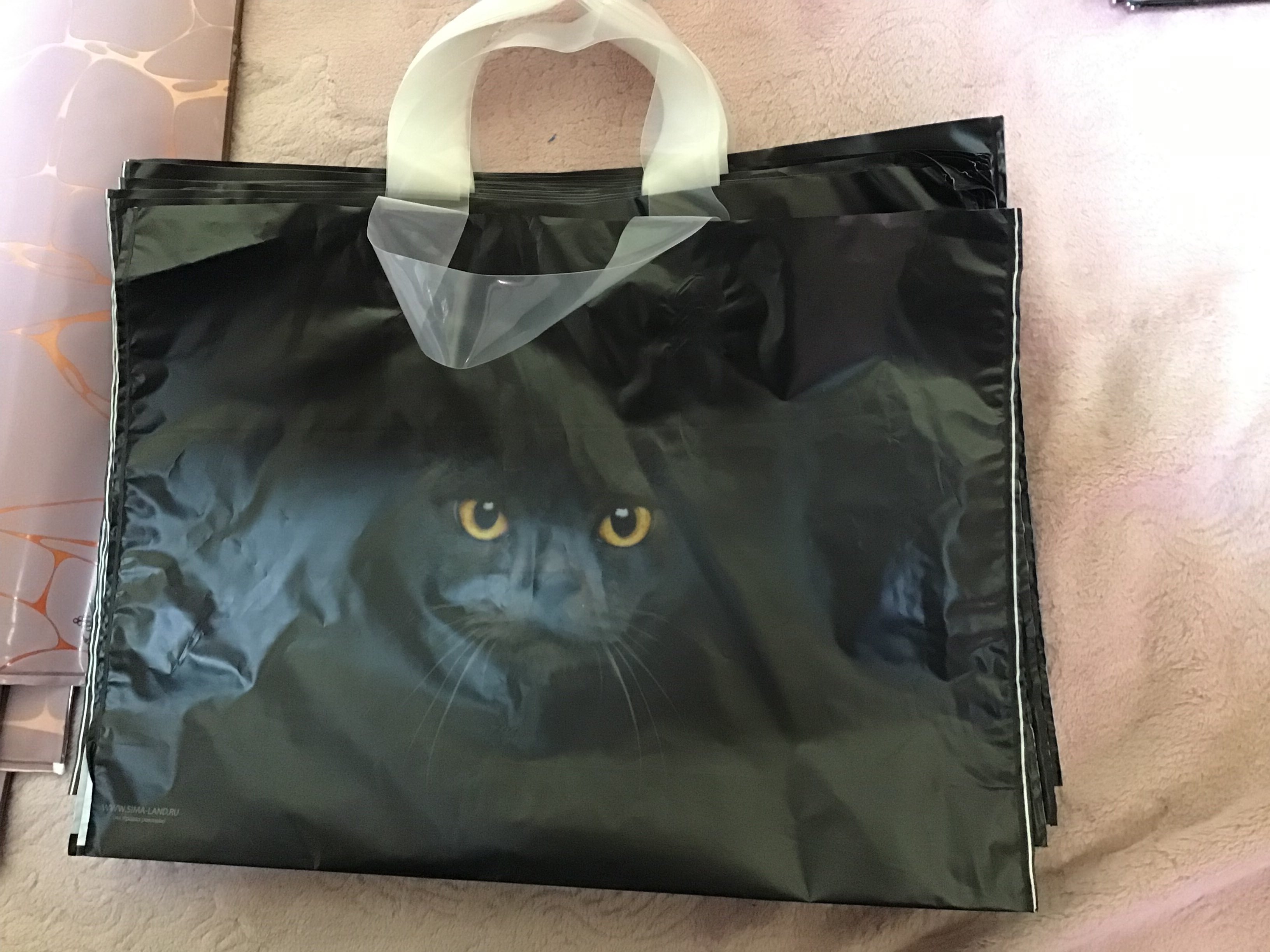 Фотография покупателя товара Пакет полиэтиленовый с петлевой ручкой «Черная кошка», 35 × 25 см