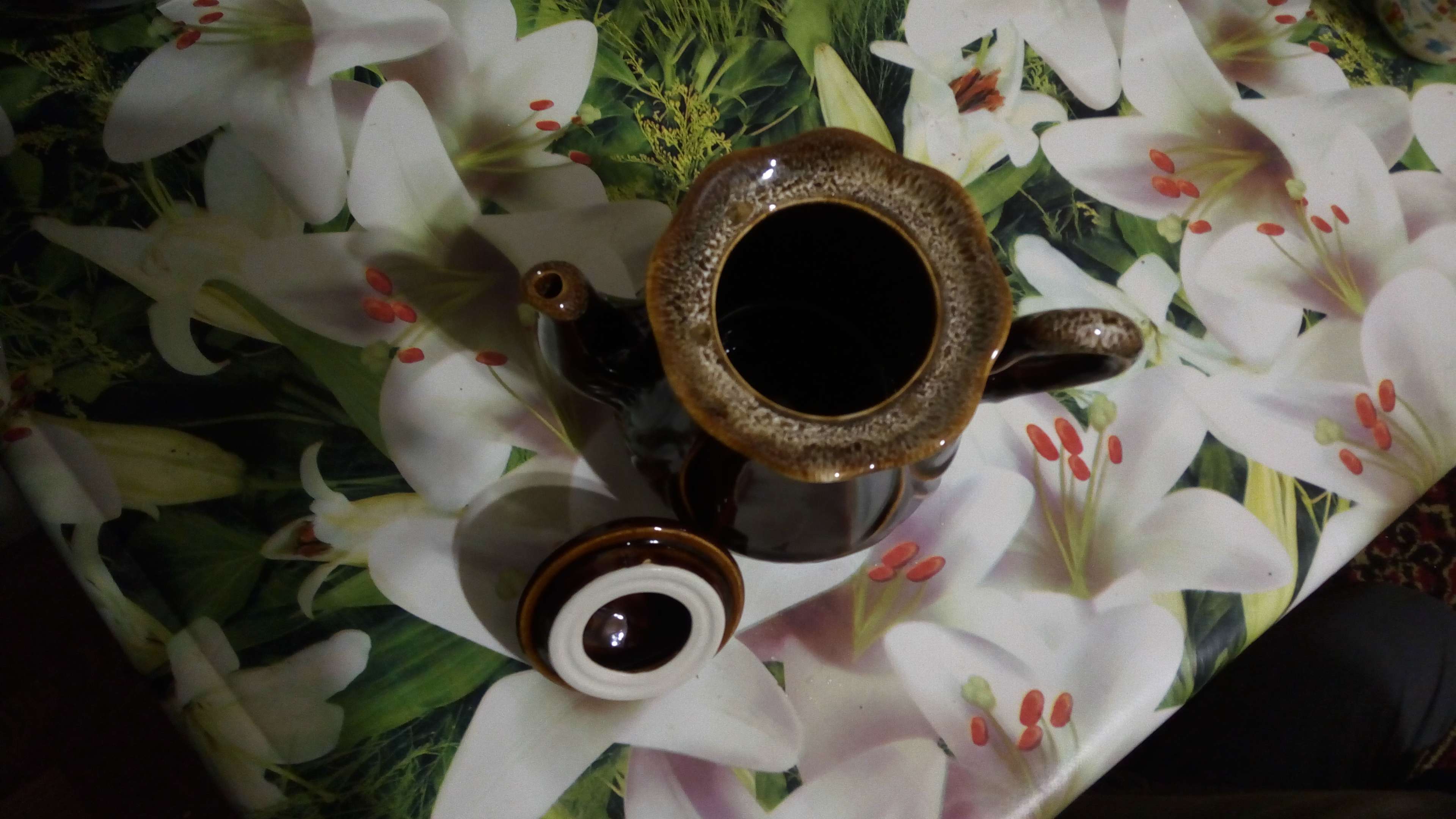 Фотография покупателя товара Чайник для заварки "Ажур", коричневый, керамика, 0.6 л - Фото 2