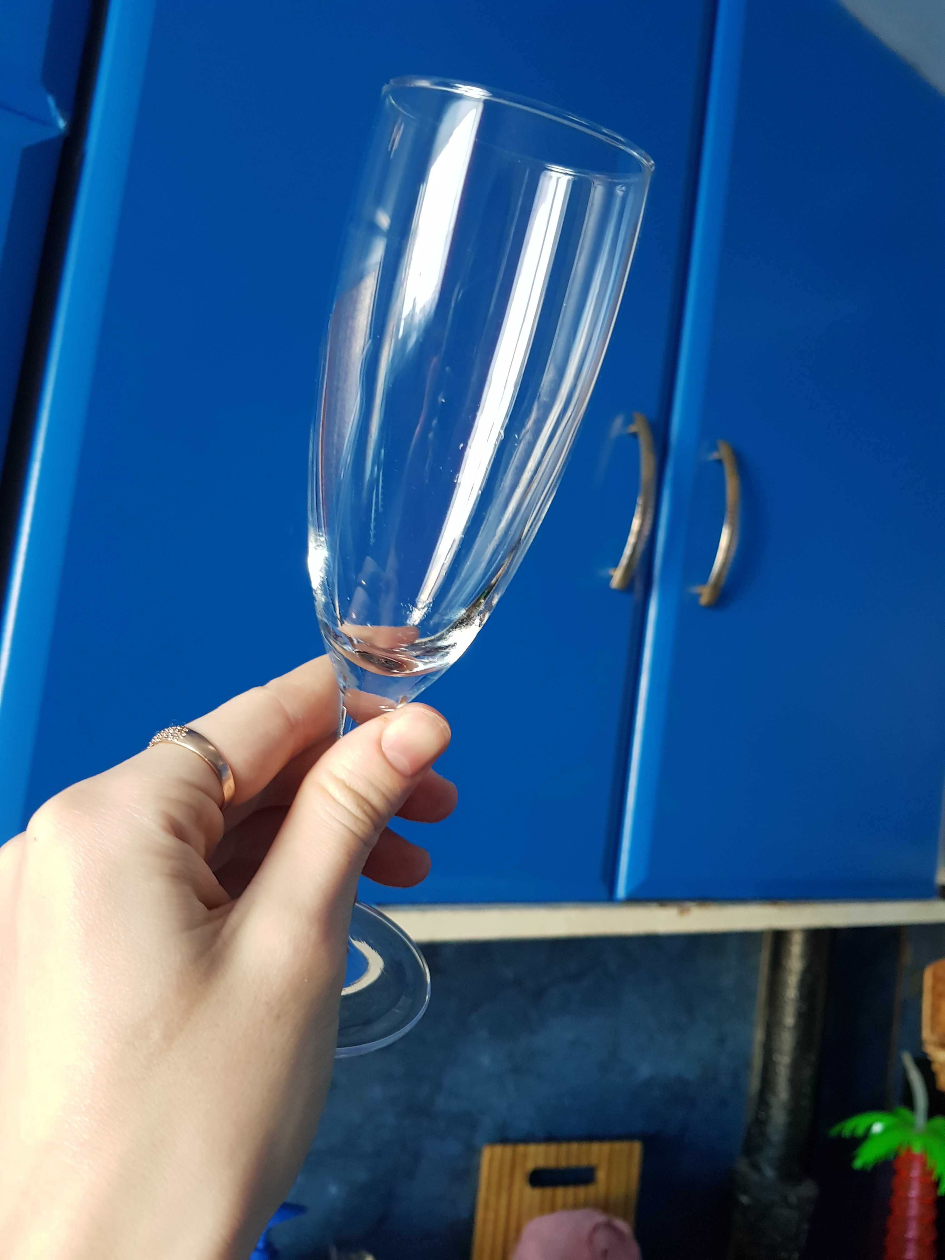 Фотография покупателя товара Набор стеклянных бокалов для шампанского «Французский ресторанчик», 170 мл, h=18,5 см, 6 шт - Фото 1