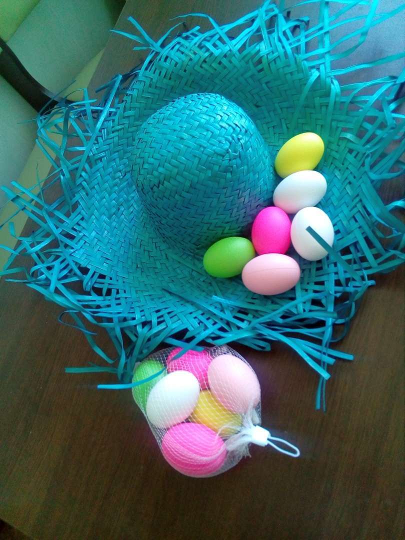 Фотография покупателя товара Раскраска фломастерами "Яйцо", набор 6 шт., фломастеры 4 шт., цвета МИКС - Фото 1
