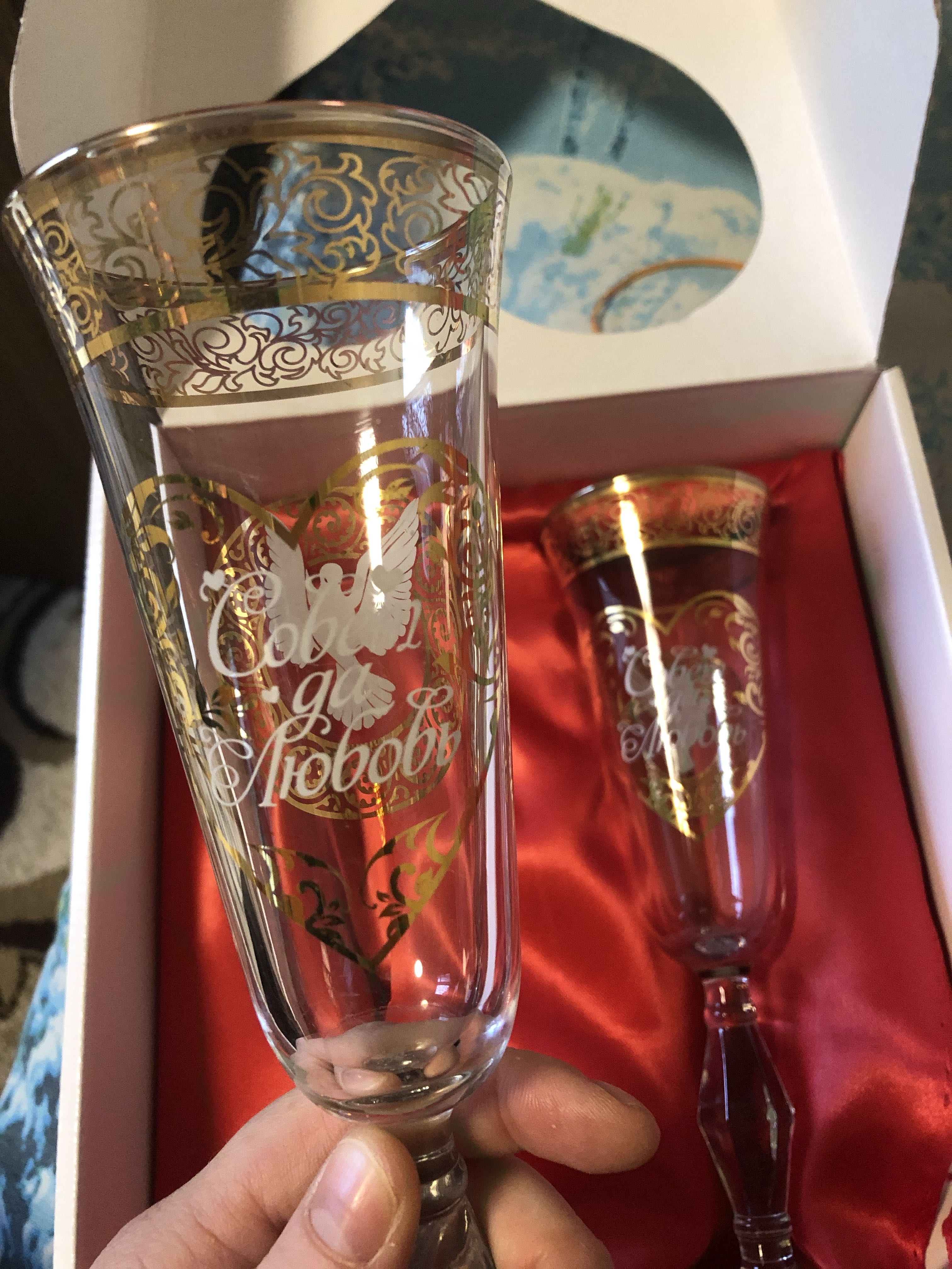 Фотография покупателя товара Набор бокалов для шампанского «Свадебная пара. Голуби», стеклянный, 200 мл, 2 шт