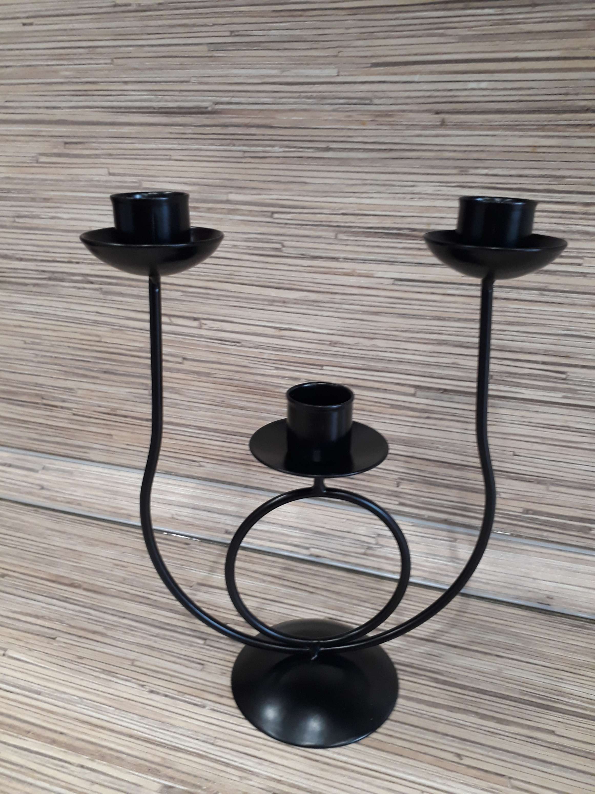 Фотография покупателя товара Подсвечник "Трио" металл на 3 свечи, 17х18 см, чёрный - Фото 4