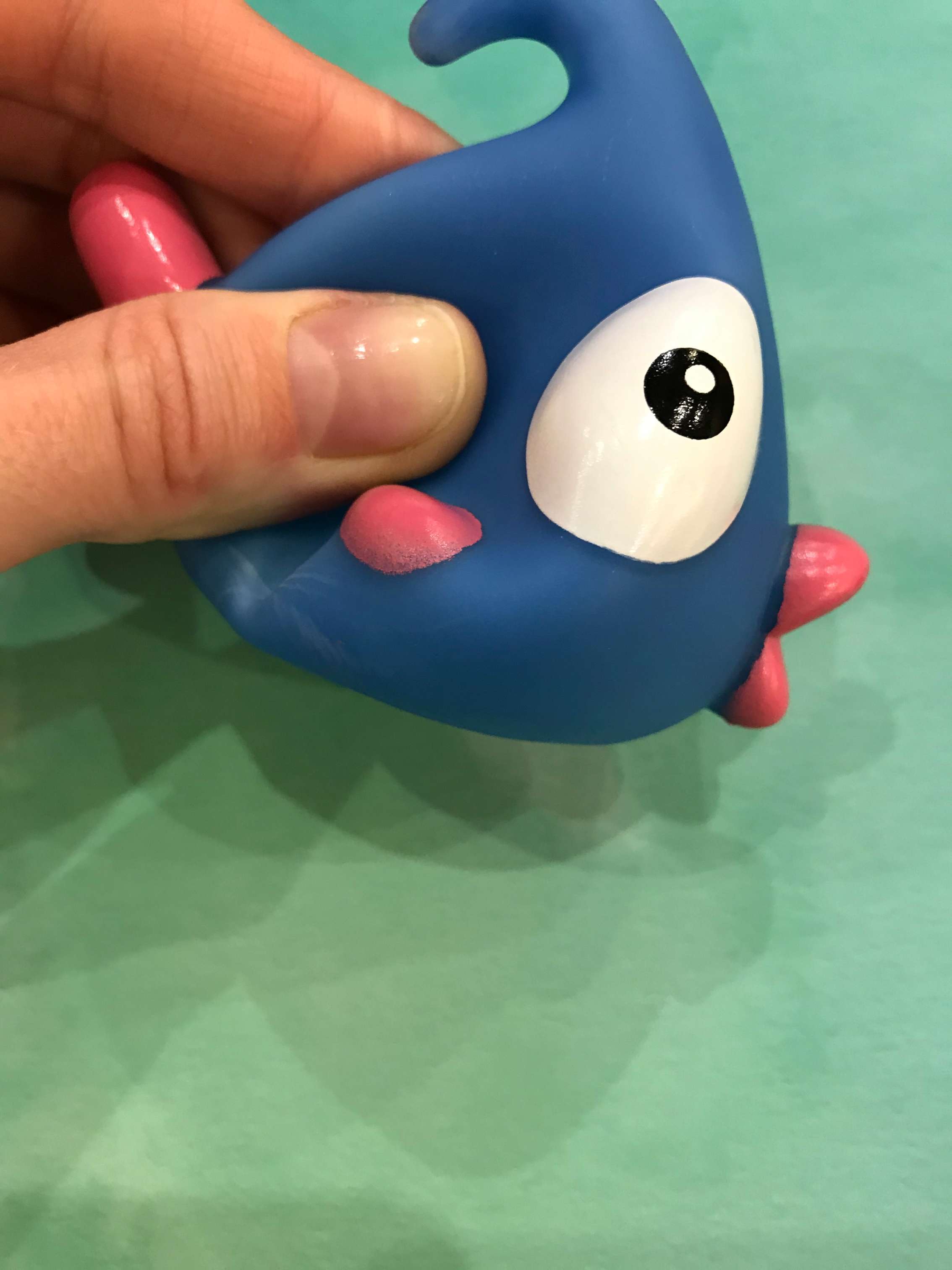 Фотография покупателя товара Игрушка для ванны «Рыбка», с пищалкой, цвет МИКС - Фото 1