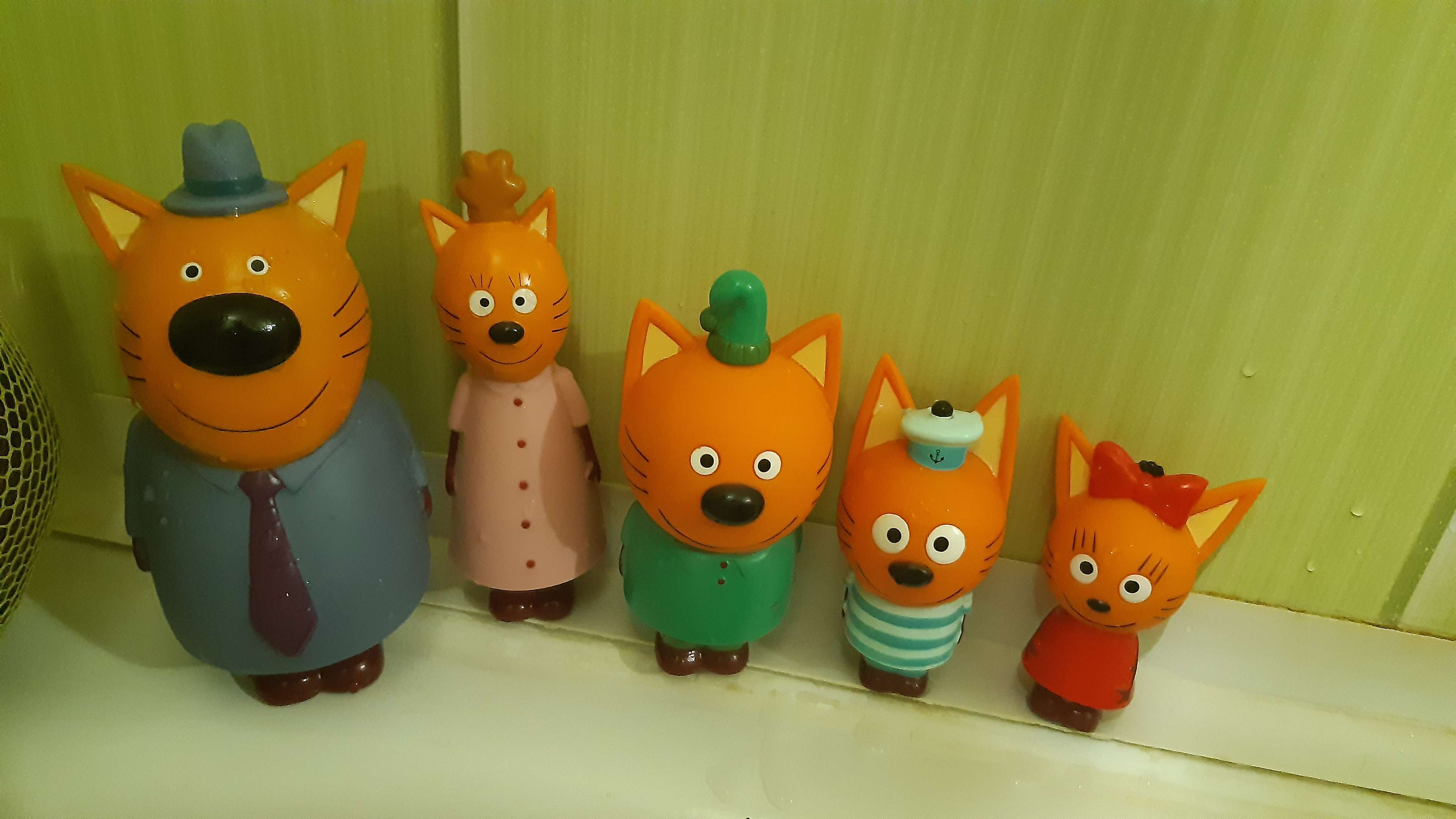 Фотография покупателя товара Игрушка для ванны «Три Кота. Карамелька и Компот»