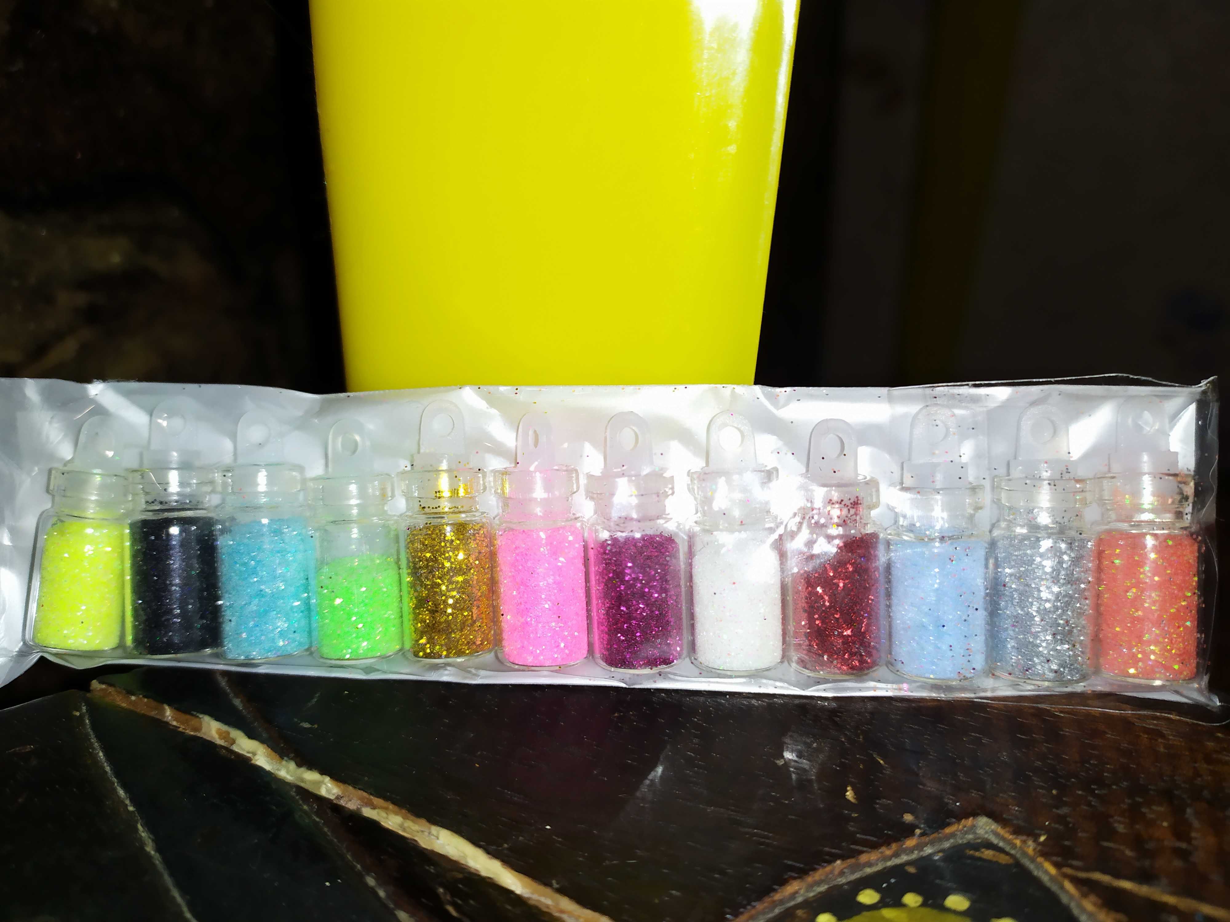 Фотография покупателя товара Блёстки для декора «Мерцание», набор 12 бутылочек, мелкие, разноцветные
