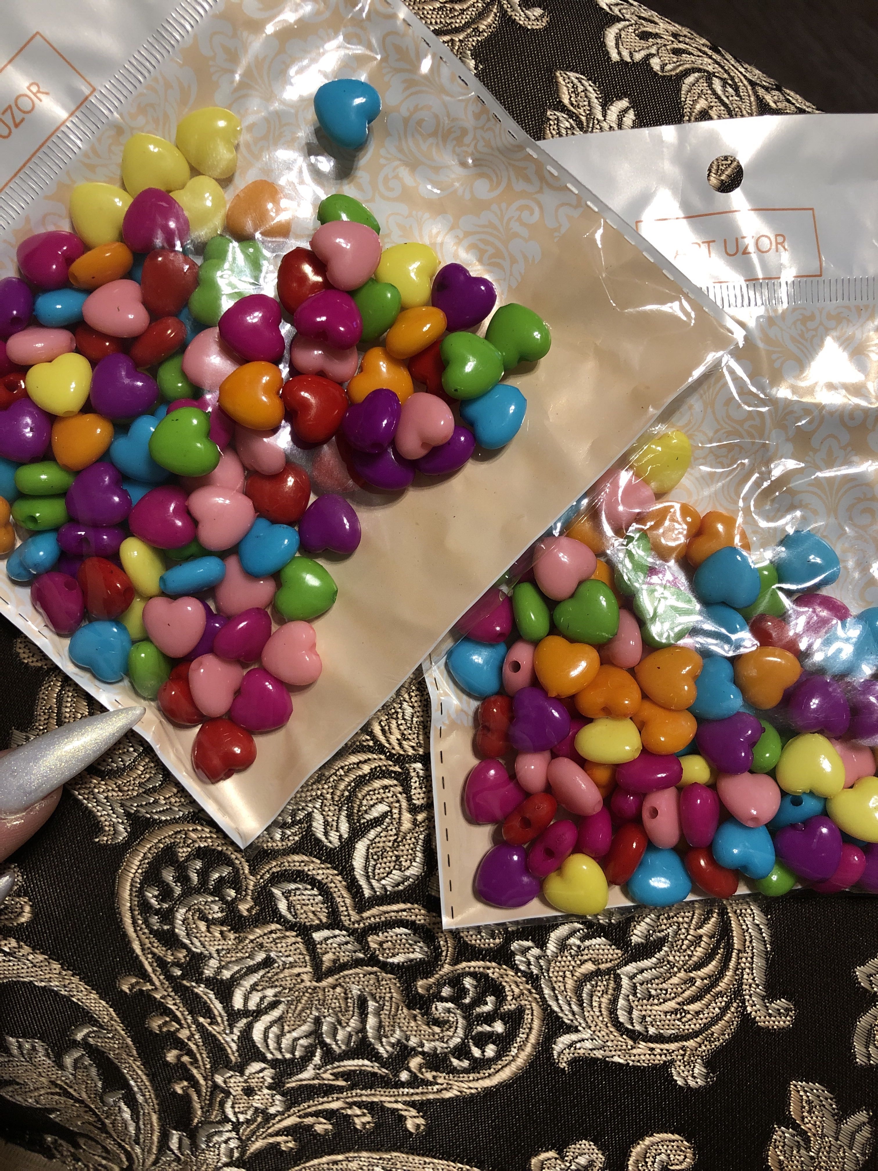 Фотография покупателя товара Бусины для творчества пластик "Сердечко пузатое" цветные набор 100 шт 1х1,1 см - Фото 2