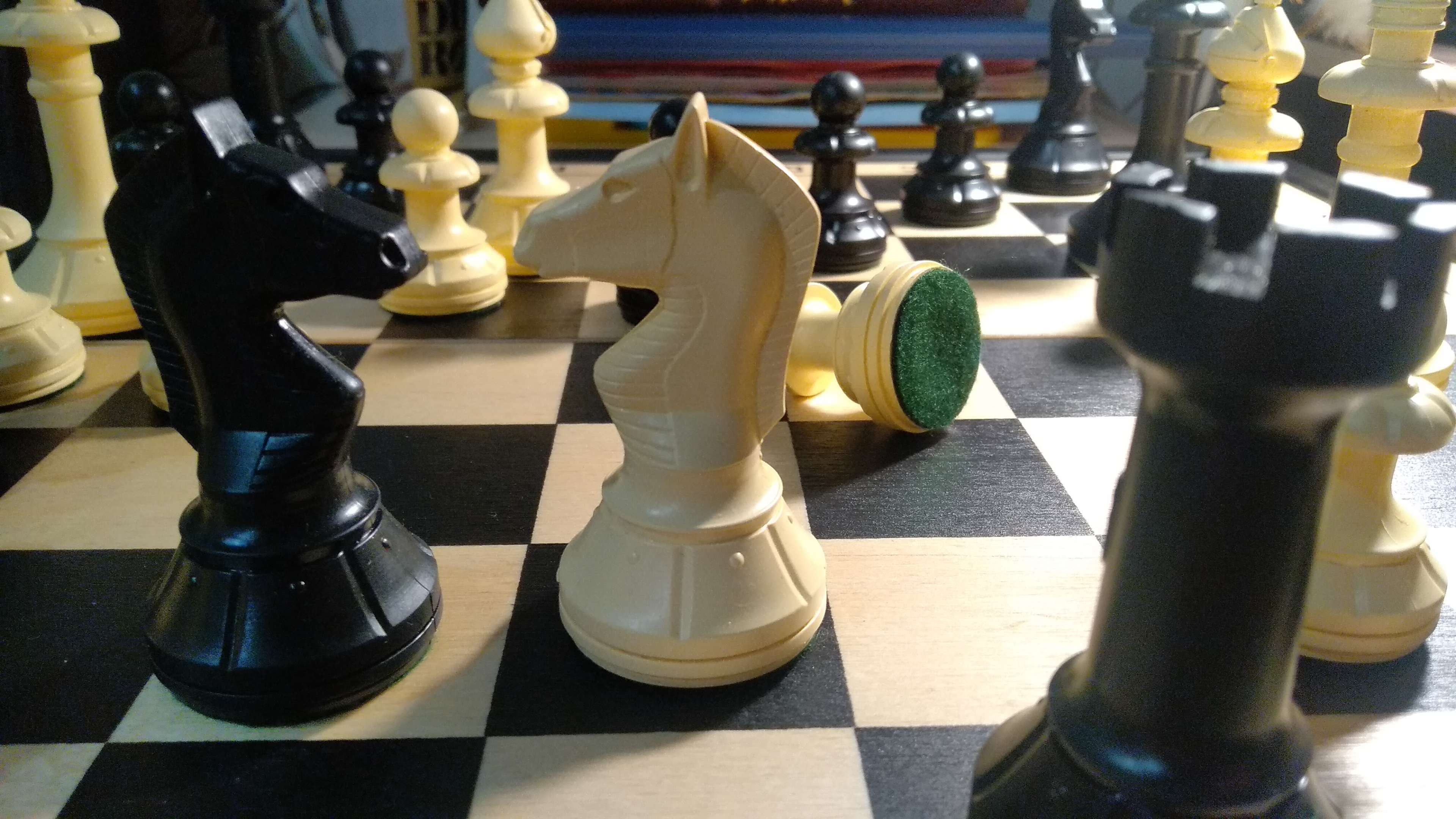 Фотография покупателя товара Шахматы гроссмейстерские, турнирные 43 х 43 см "Айвенго", король h-10.4 см, пешка-5.1 см - Фото 12