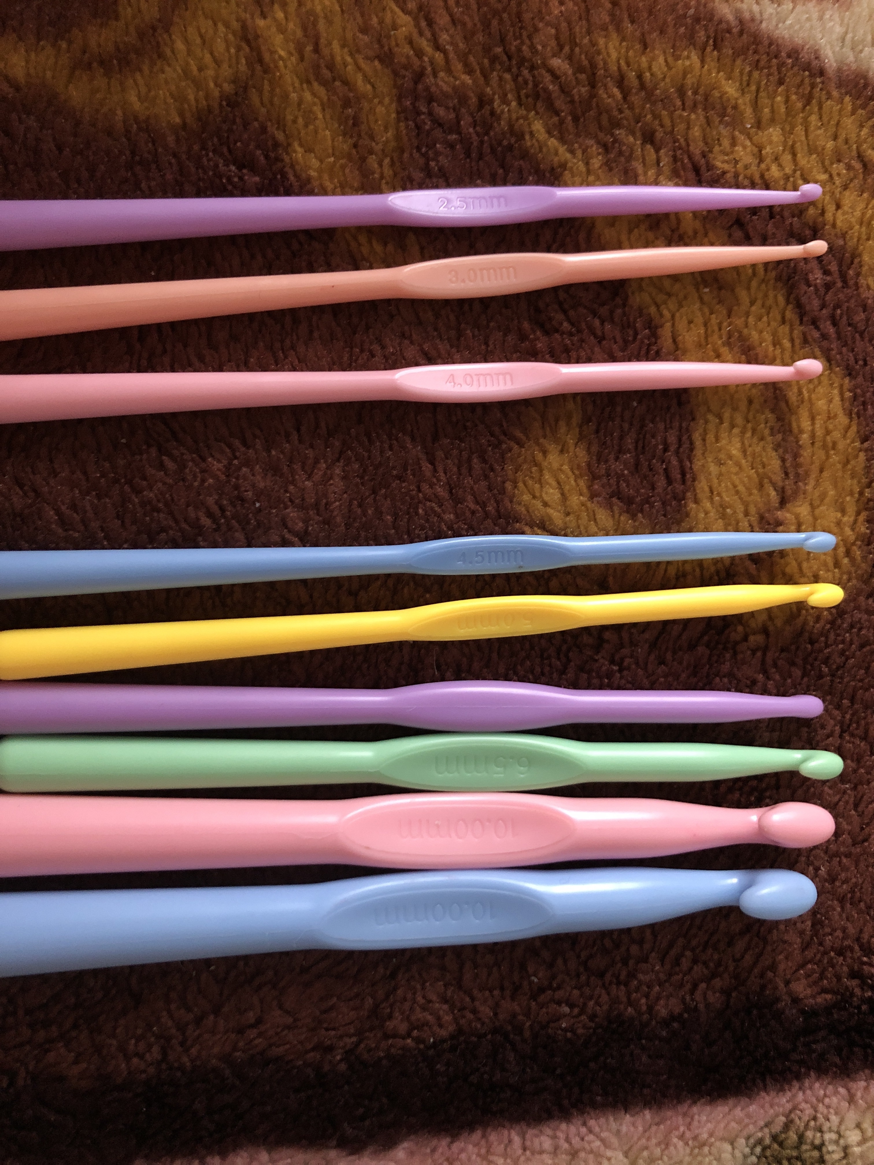 Фотография покупателя товара Набор крючков для вязания, d = 2,5-10 мм, 15 см, 9 шт, цвет разноцветный