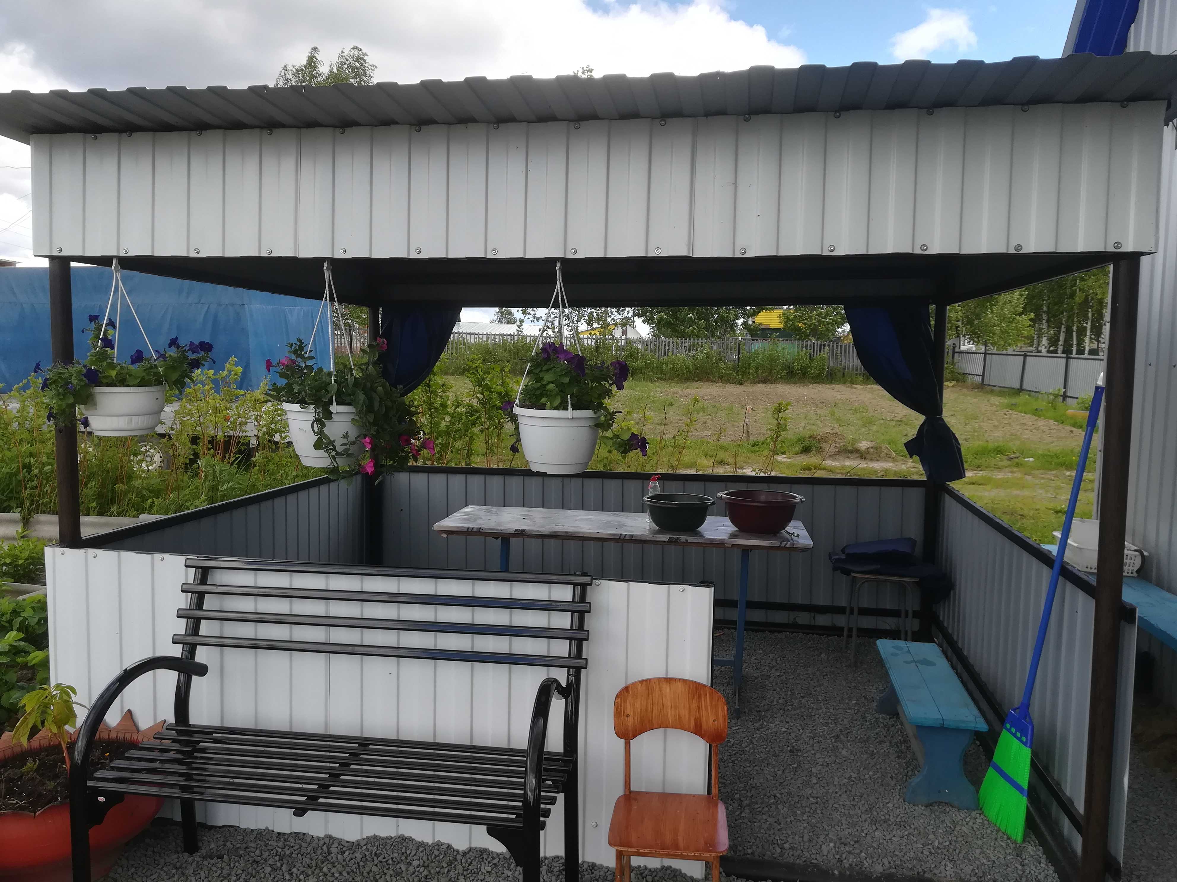 Фотография покупателя товара Скамья "Беседа" садовая, металлическая 128 х 60 х 89 см, со спинкой, разборная, черная - Фото 4