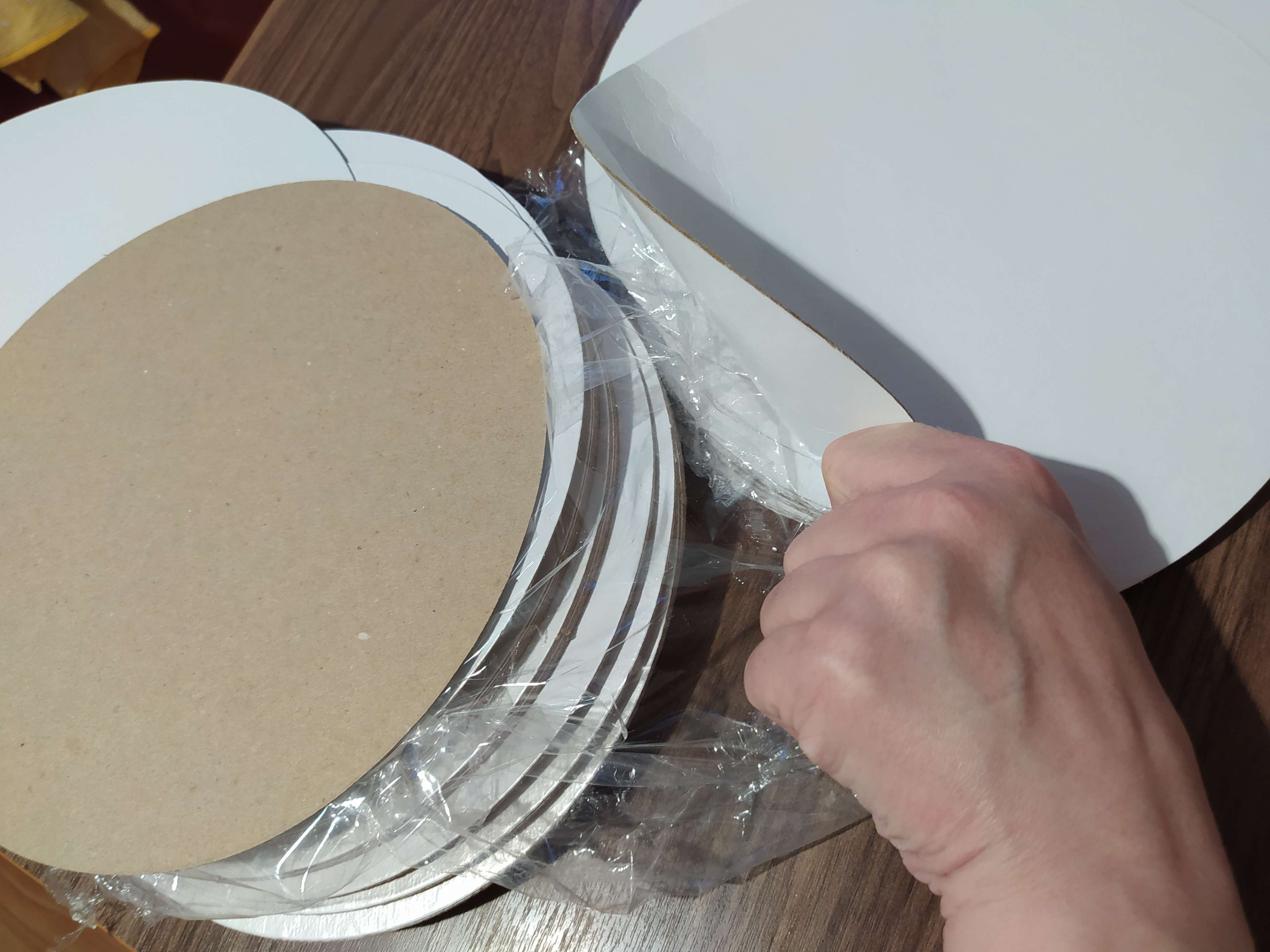 Фотография покупателя товара Подложка для торта, белая, 22 см, 0.8 мм - Фото 2