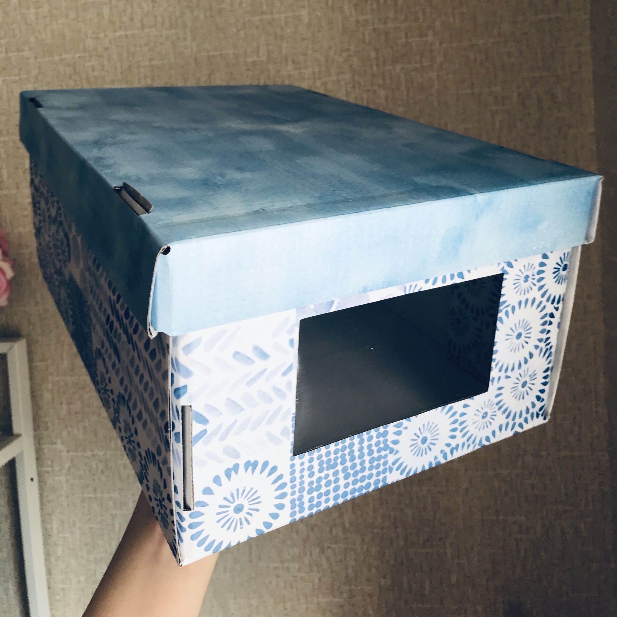 Фотография покупателя товара Складная коробка с PVC окошком «Акварель», 34 × 23 × 15 см - Фото 2