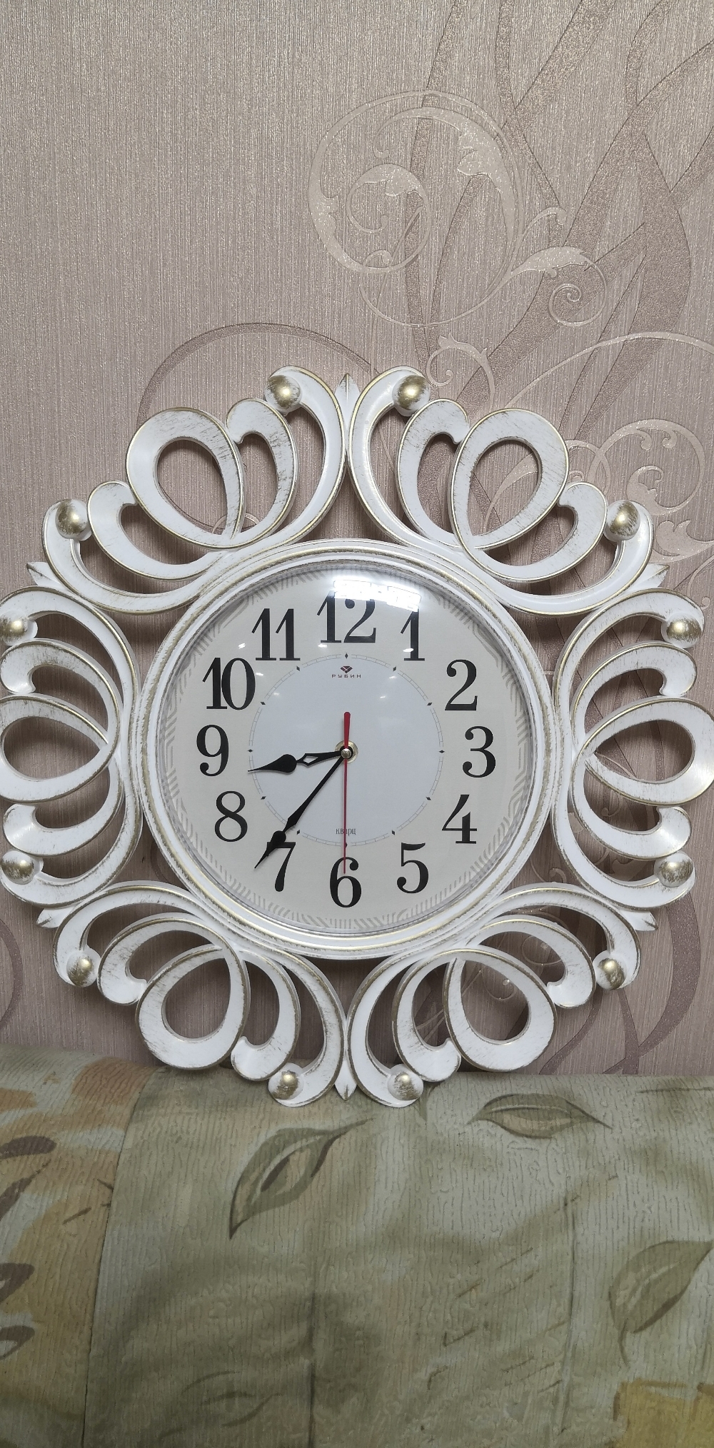 Фотография покупателя товара Часы настенные, интерьерные "Вермонт", d-45.5 см, циферблат 22 см, бесшумные - Фото 9
