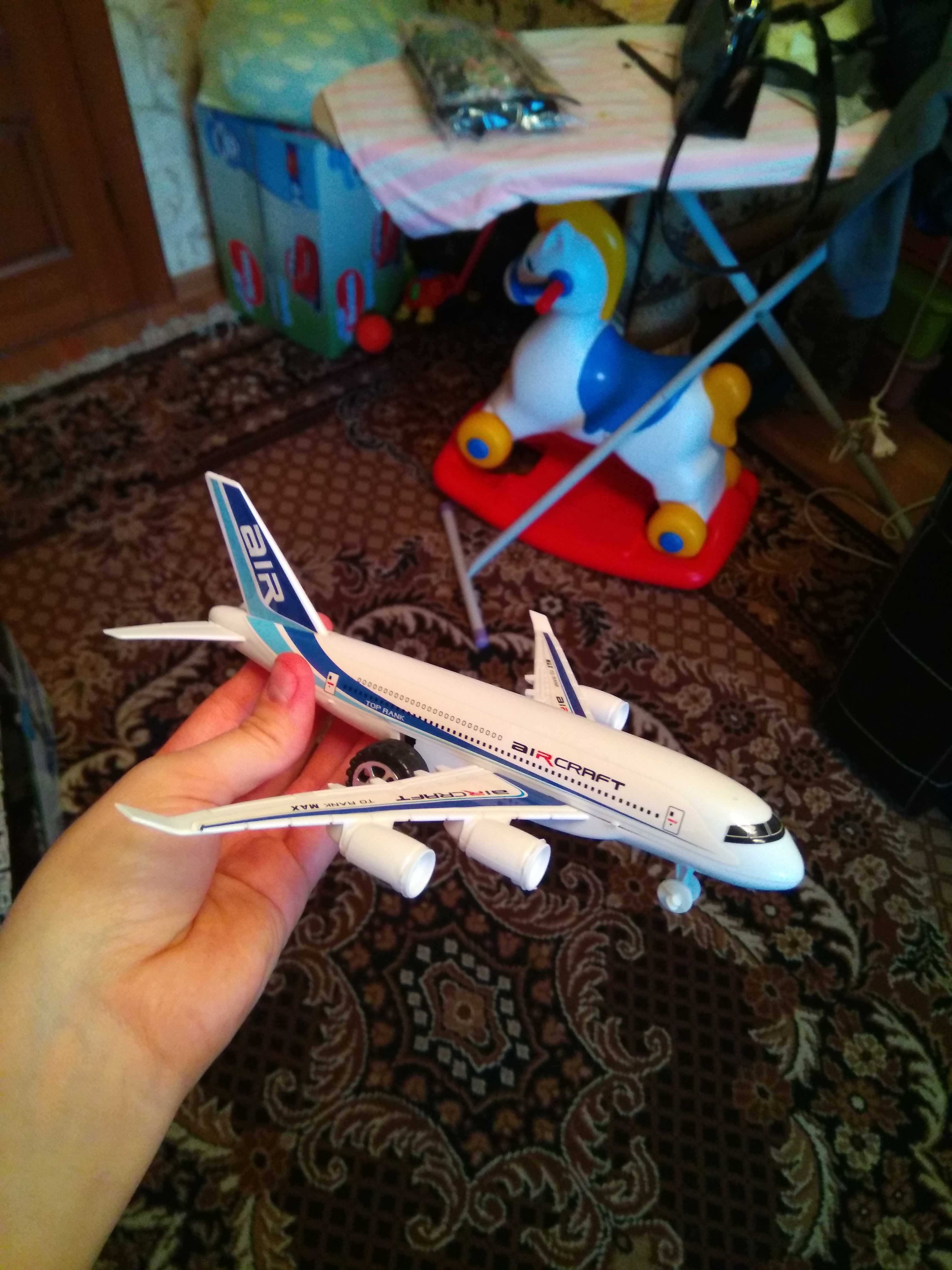 Фотография покупателя товара Самолёт инерционный «Пассажирский»
