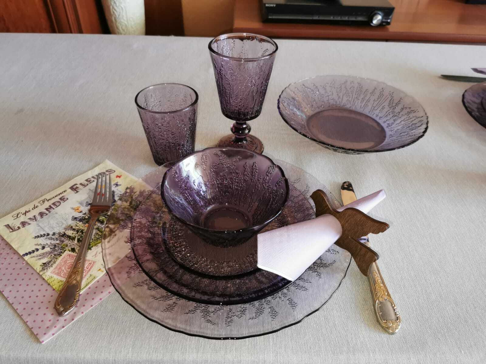 Фотография покупателя товара Тарелка стеклянная десертная Magistro «Французская лаванда», d=21 см, цвет фиолетовый - Фото 1