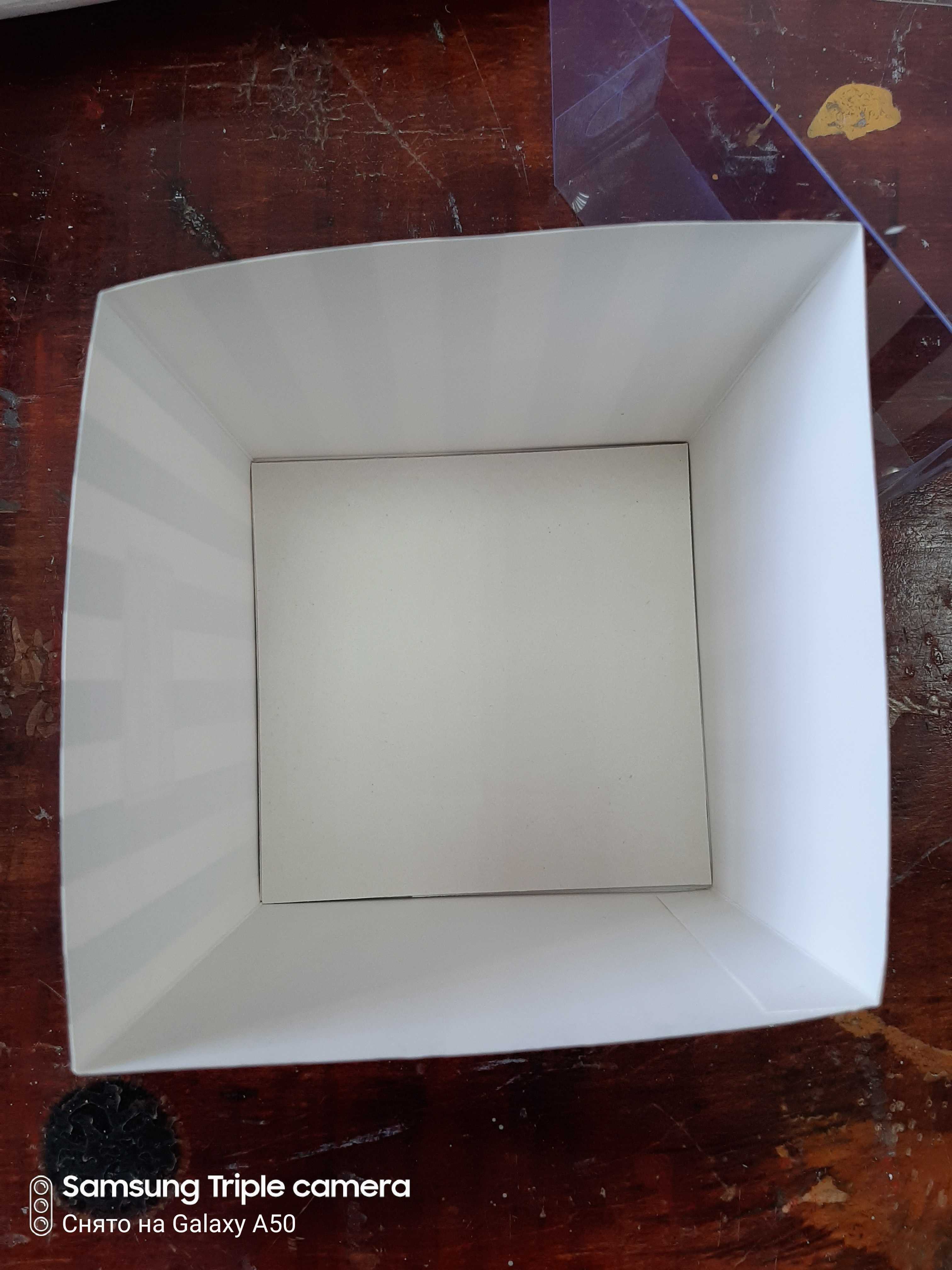 Фотография покупателя товара Коробка подарочная для цветов с PVC крышкой, упаковка, «Счастье ждёт тебя», 12 х 12 х 12 см - Фото 4