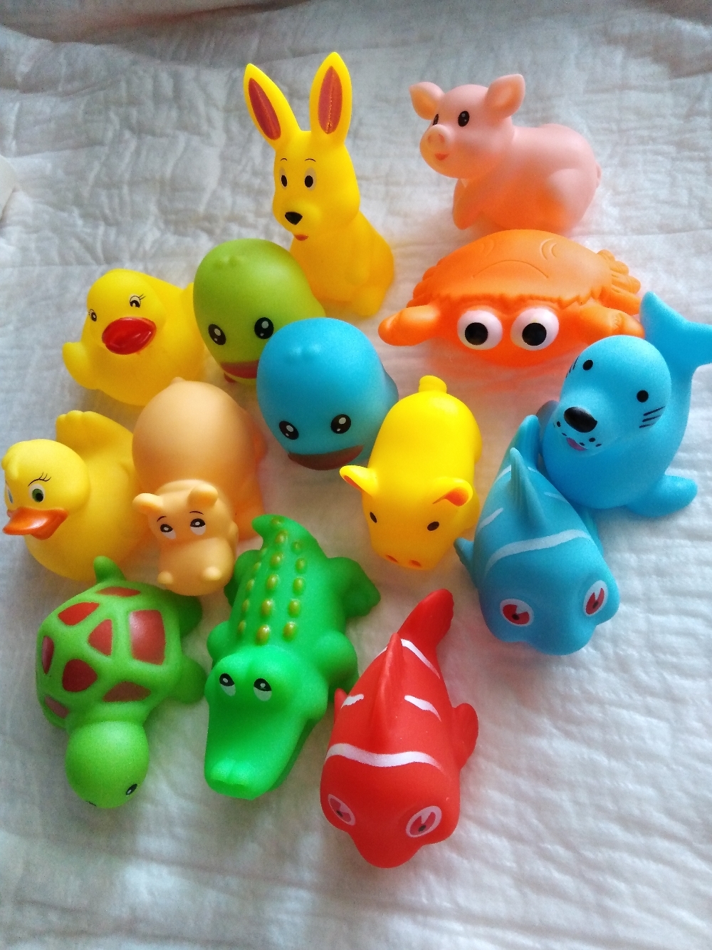 Фотография покупателя товара Набор резиновых игрушек для ванны «Малыши», с пищалкой, 14 шт, Крошка Я - Фото 6