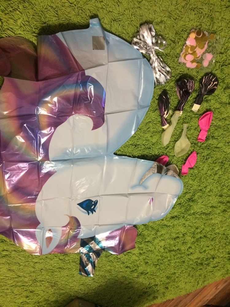 Фотография покупателя товара Фонтан из шаров "Единорог", с конфетти, латекс, фольга, 10 шт.