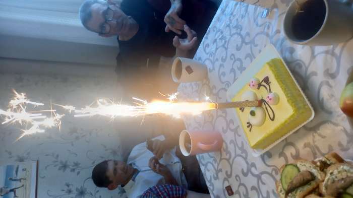 Фотография покупателя товара Свечи фонтаны для торта "Неон", 12,5 см, 40 секунд, цветное пламя, 4 шт - Фото 24