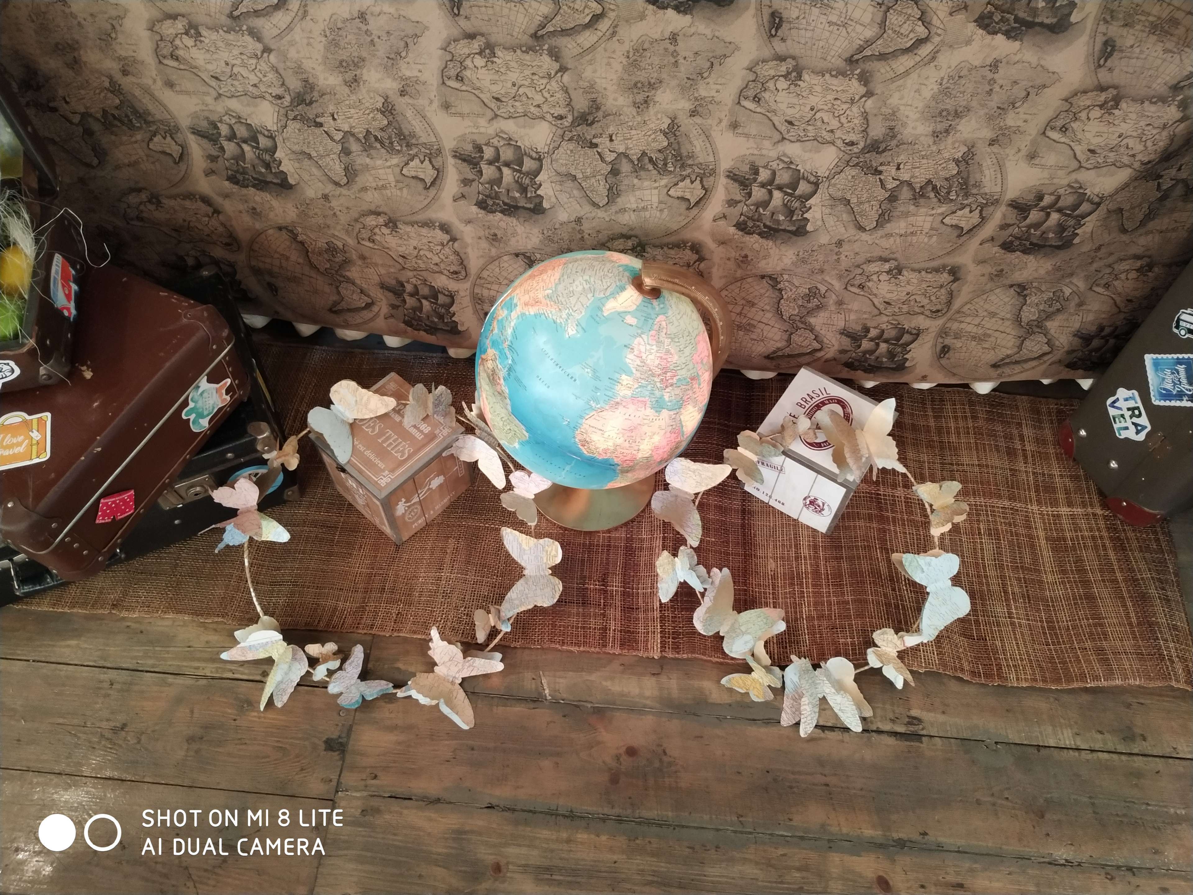 Фотография покупателя товара Бумага упаковочная крафтовая «Карта», 70 × 100 см - Фото 2