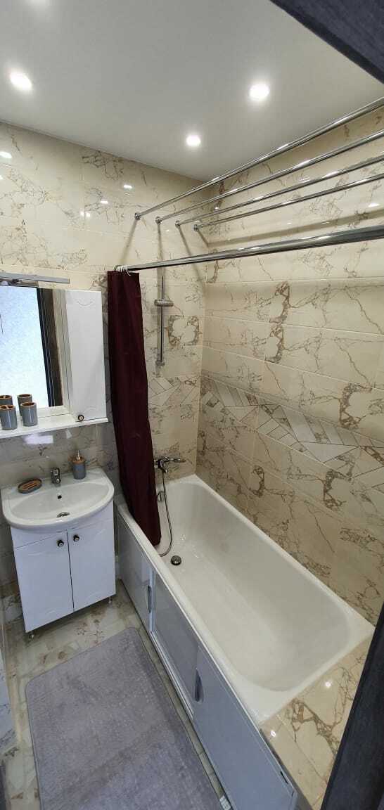 Фотография покупателя товара Комплект мебели для ванной: "Викотория 55" правый: Тумба + раковина "Стиль 55"+ зеркало-шкаф