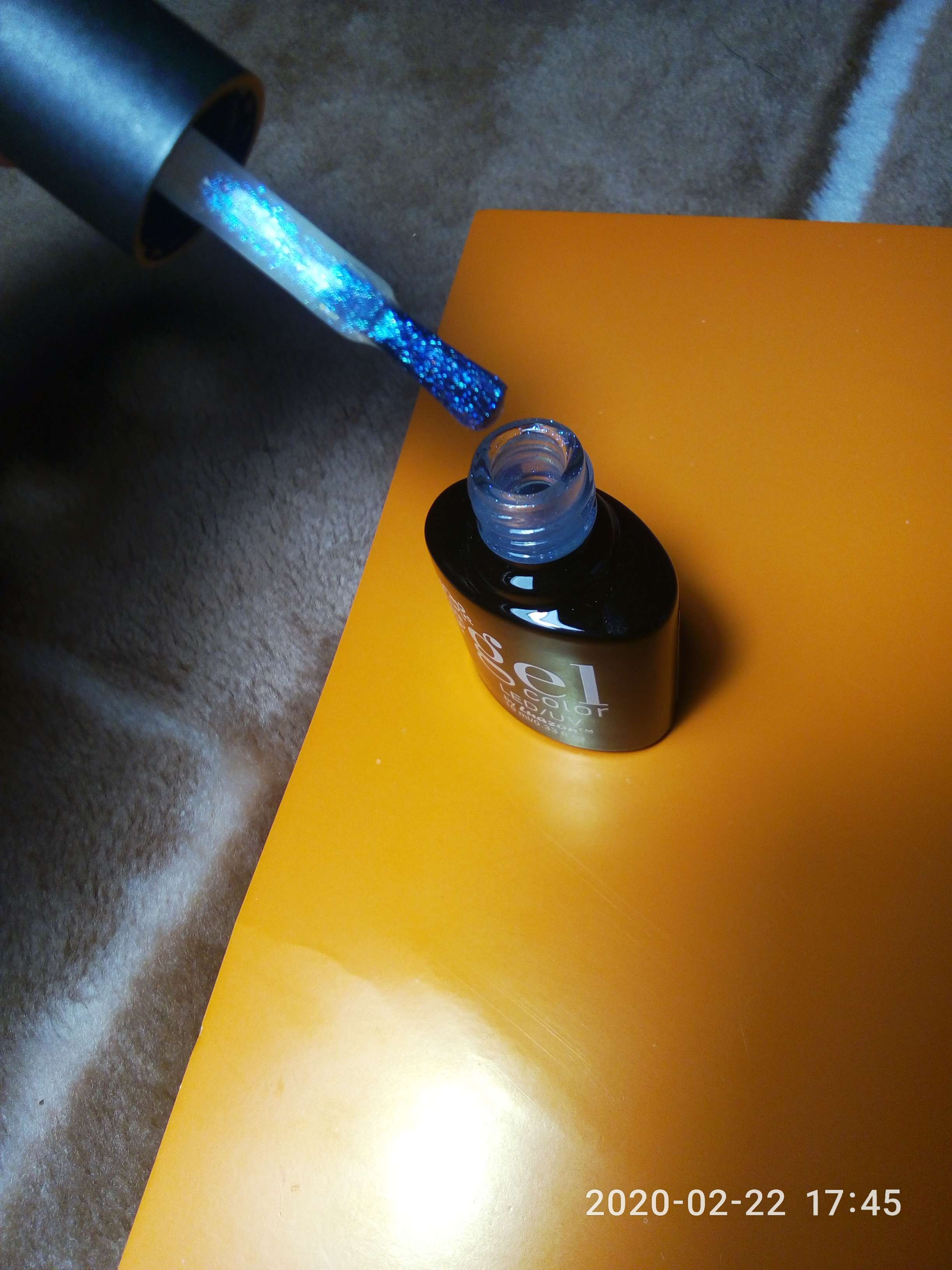 Фотография покупателя товара Гель-лак для ногтей "Хамелеон", трёхфазный LED/UV, для чёрной основы, 10мл, цвет 016 коричневый - Фото 6