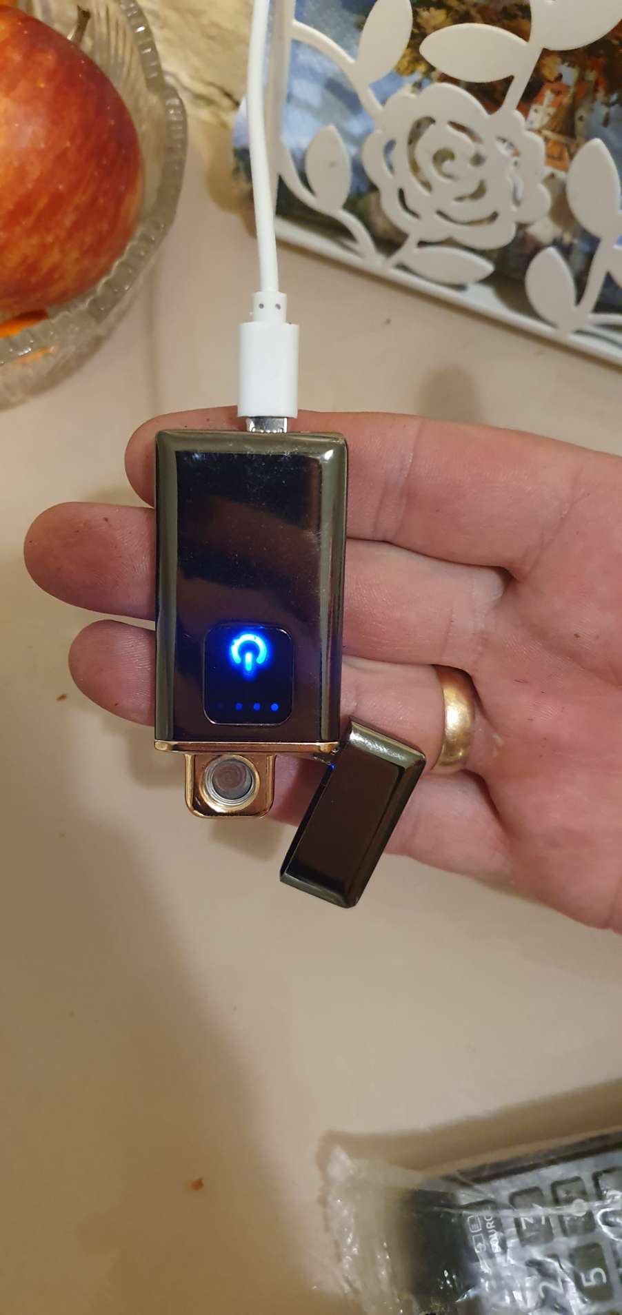 Фотография покупателя товара Зажигалка электронная "Люкс", USB, спираль, 7 х 3.5 х 0.5 см, темный хром - Фото 1