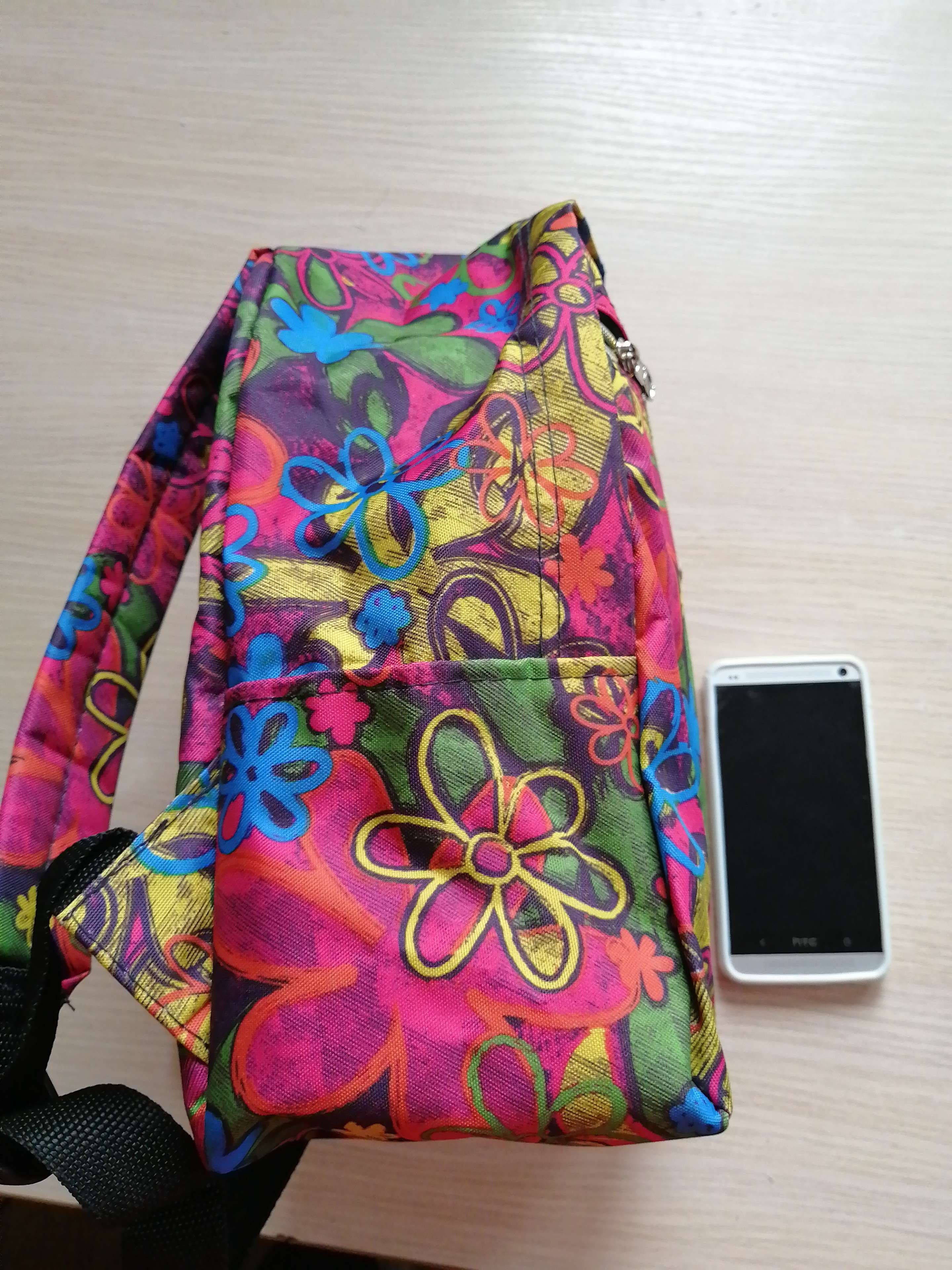 Фотография покупателя товара Рюкзак детский, отдел на молнии, наружный карман, цвет разноцветный - Фото 3