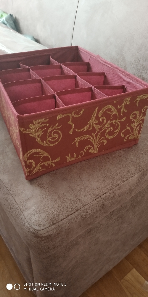 Фотография покупателя товара Органайзер для хранения белья «Бордо», 12 отделений, 32×24×12 см, цвет бордовый - Фото 4