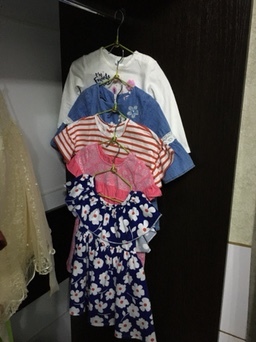Фотография покупателя товара Плечики для одежды детские, размер 30-34, антискользящее покрытие, цвет нежно-розовый