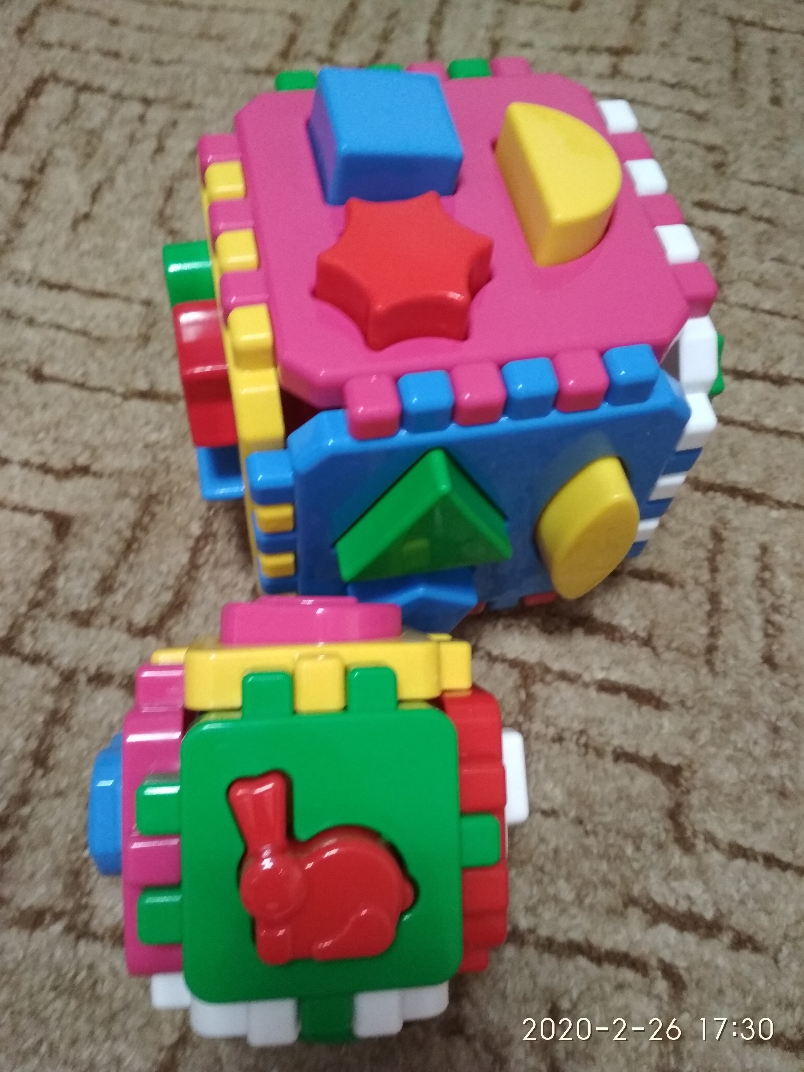 Фотография покупателя товара Развивающая игрушка-куб «Умный малыш 1+1», 36 элементов, МИКС - Фото 3