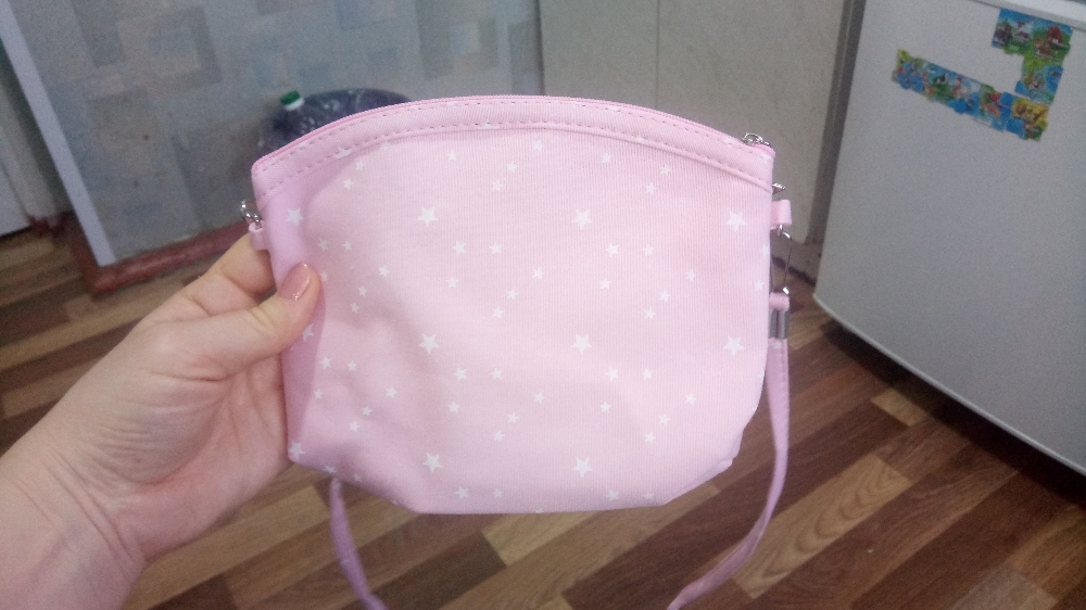 Фотография покупателя товара Сумка детская, отдел на молнии, длинный ремень, цвет тёмно-синий - Фото 1