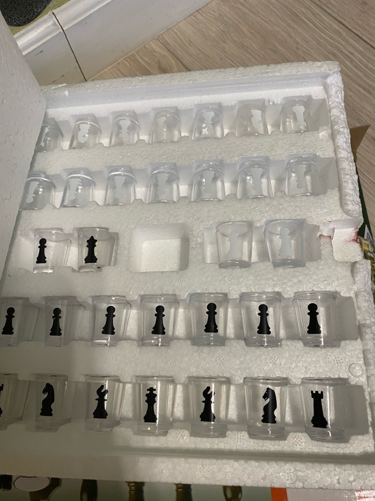 Фотография покупателя товара Игра "Пьяные шахматы", 32 рюмки, поле 25 х 25 см - Фото 2