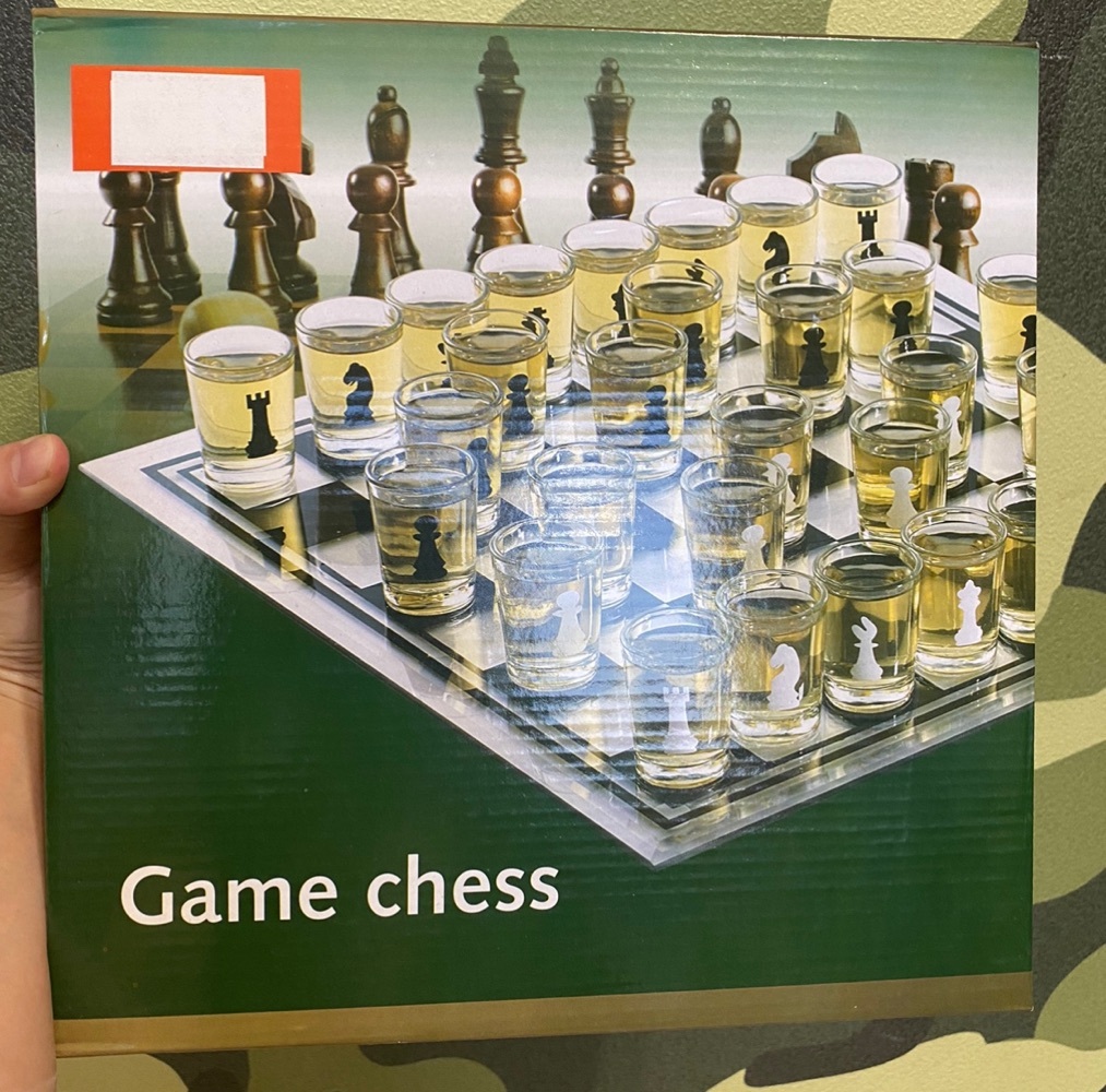 Фотография покупателя товара Игра "Пьяные шахматы", 32 рюмки, поле 25 х 25 см - Фото 3